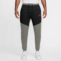 Nike Tech