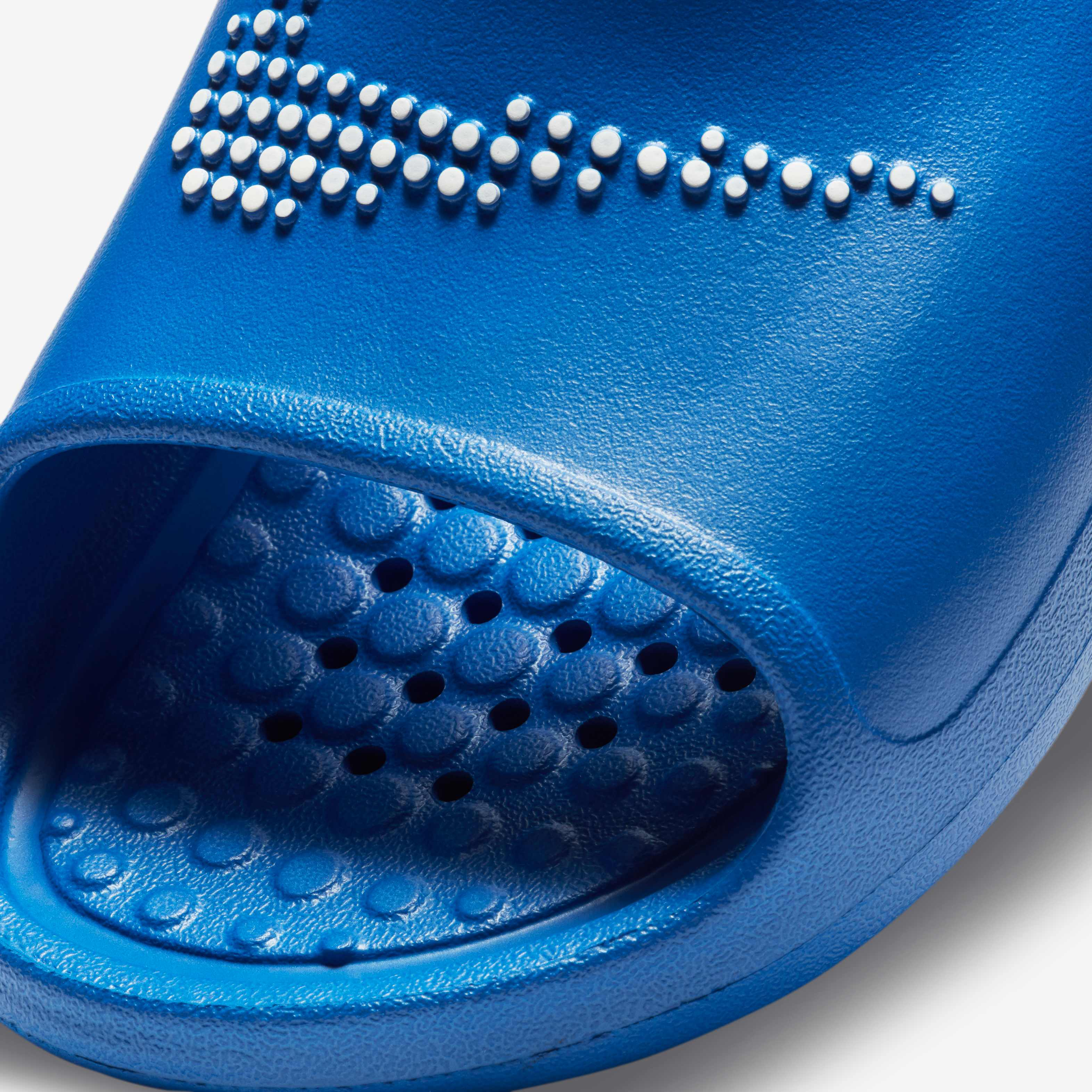 Nike Victori One image number 5