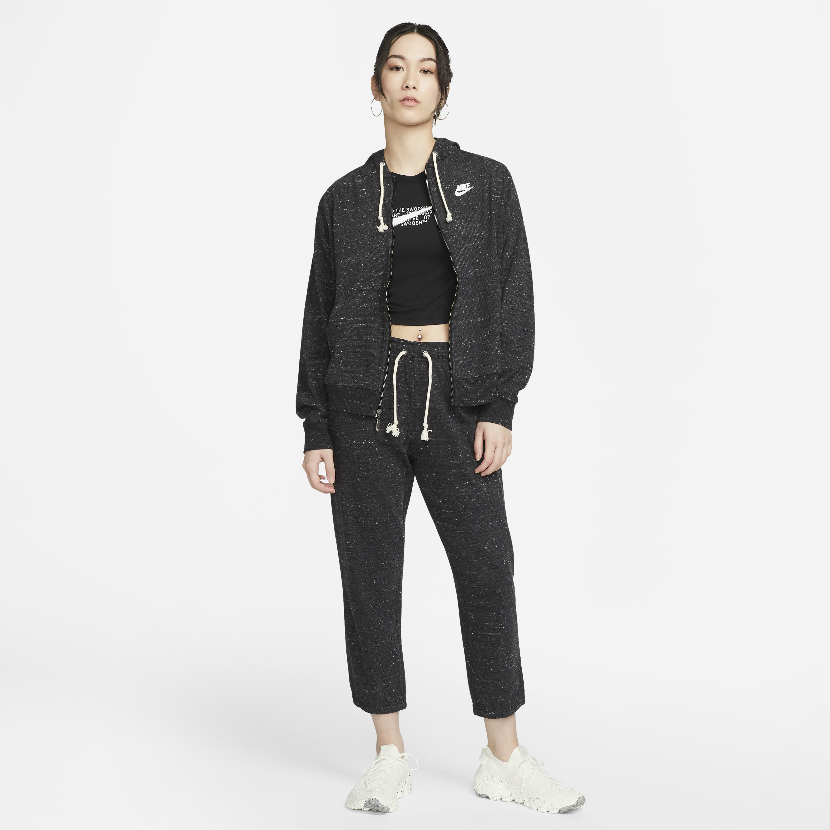 Nike Sportswear Gym Vintage image number 4