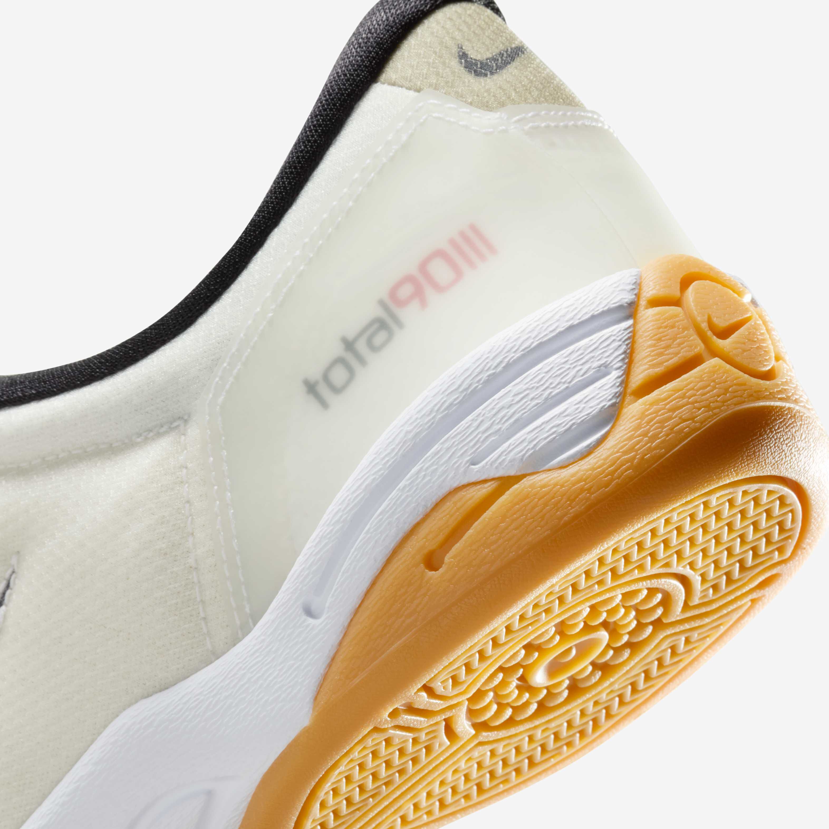 Nike Total 90 image number 7