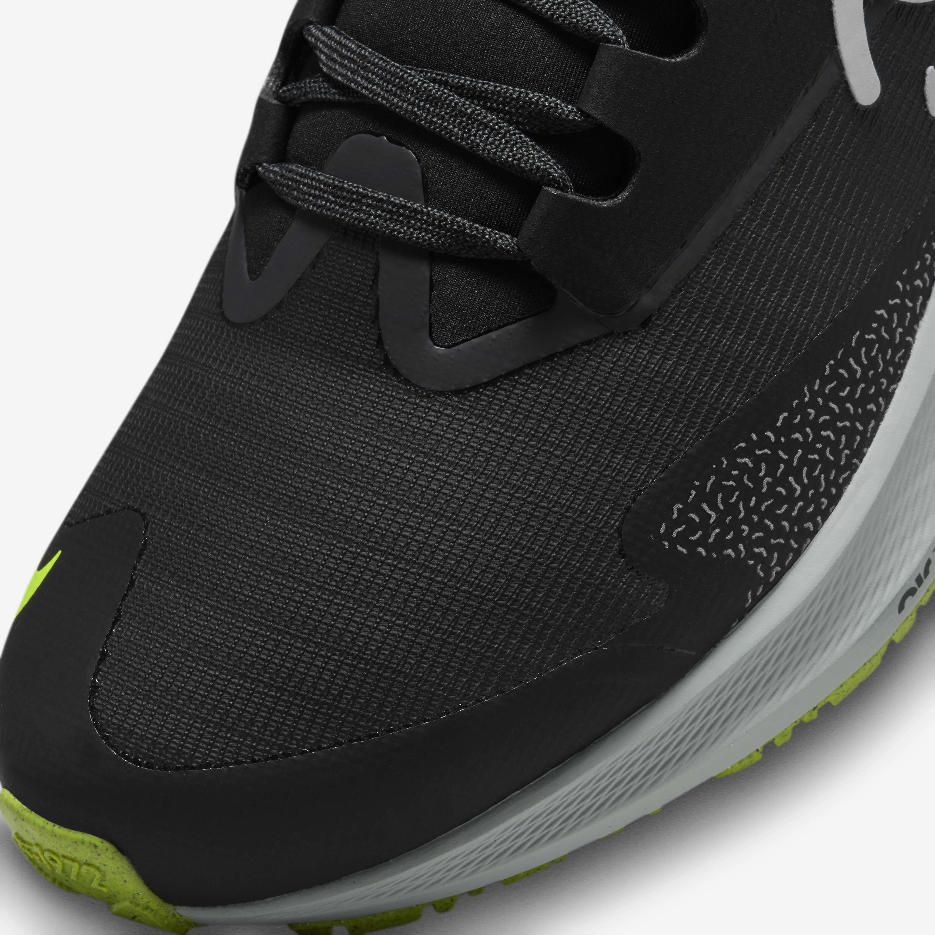 Buy Nike Pegasus 39 Shield Women s Weatherised Road Running Shoes Nike Kuwait Official