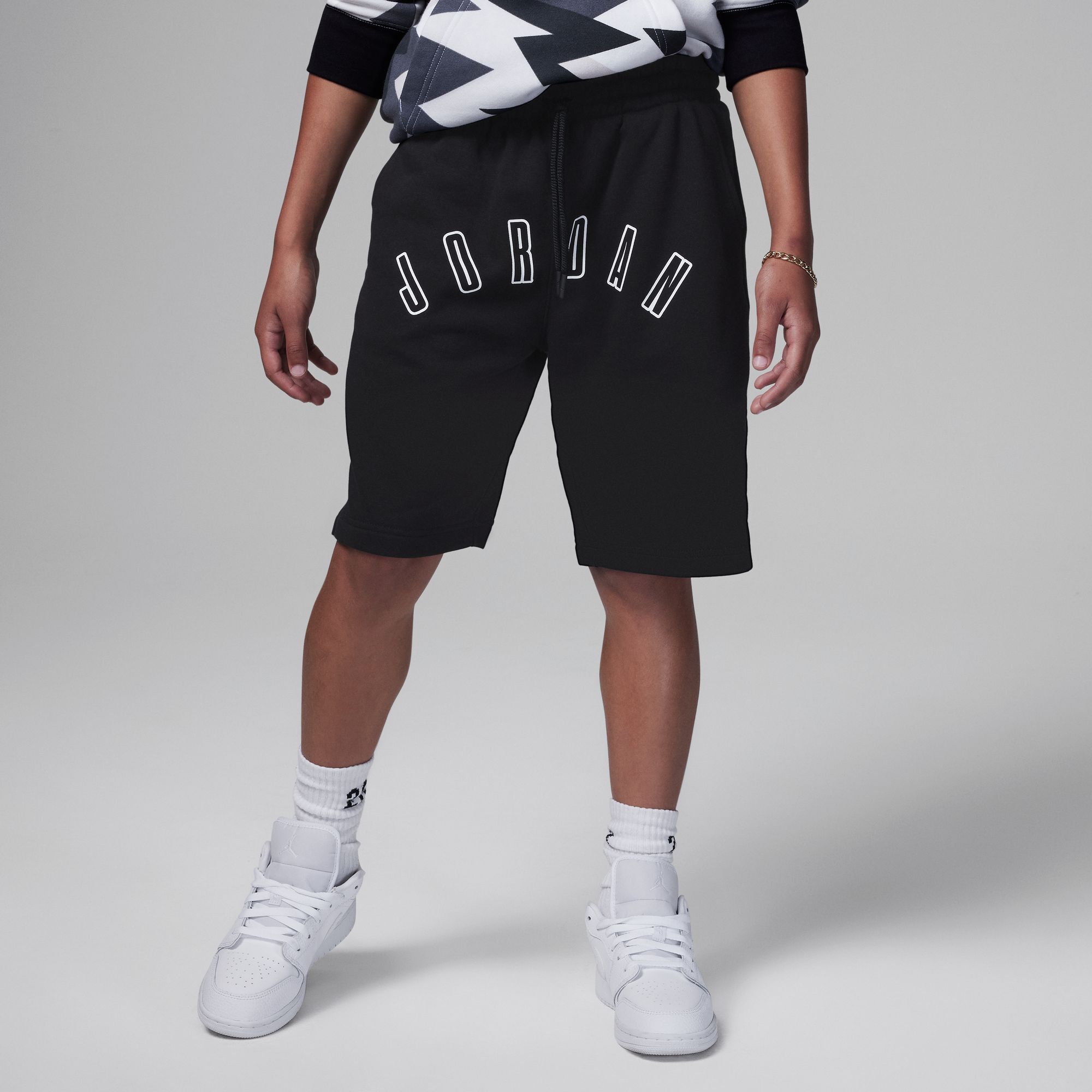 練習着　JordanのロンT ショーツセット165から180 バスケットボール 練習着 JordanのロンT ショーツセット165から180 バスケットボール