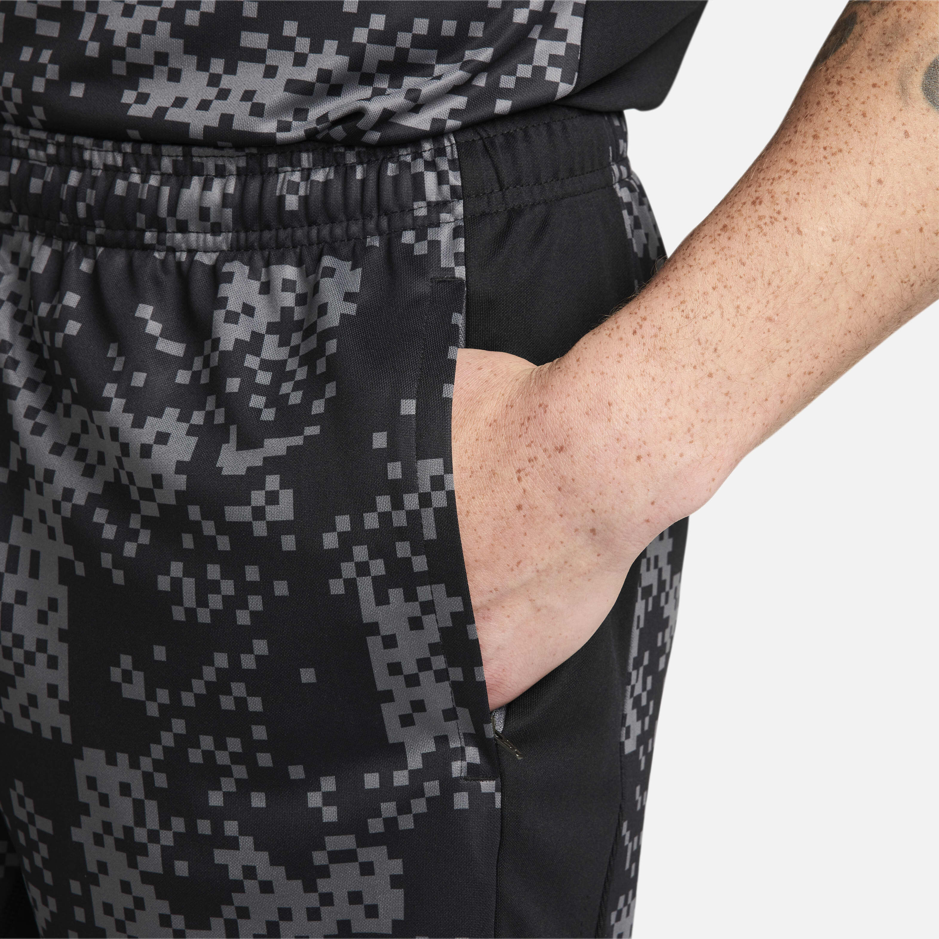 Nike Academy Pro image number 4