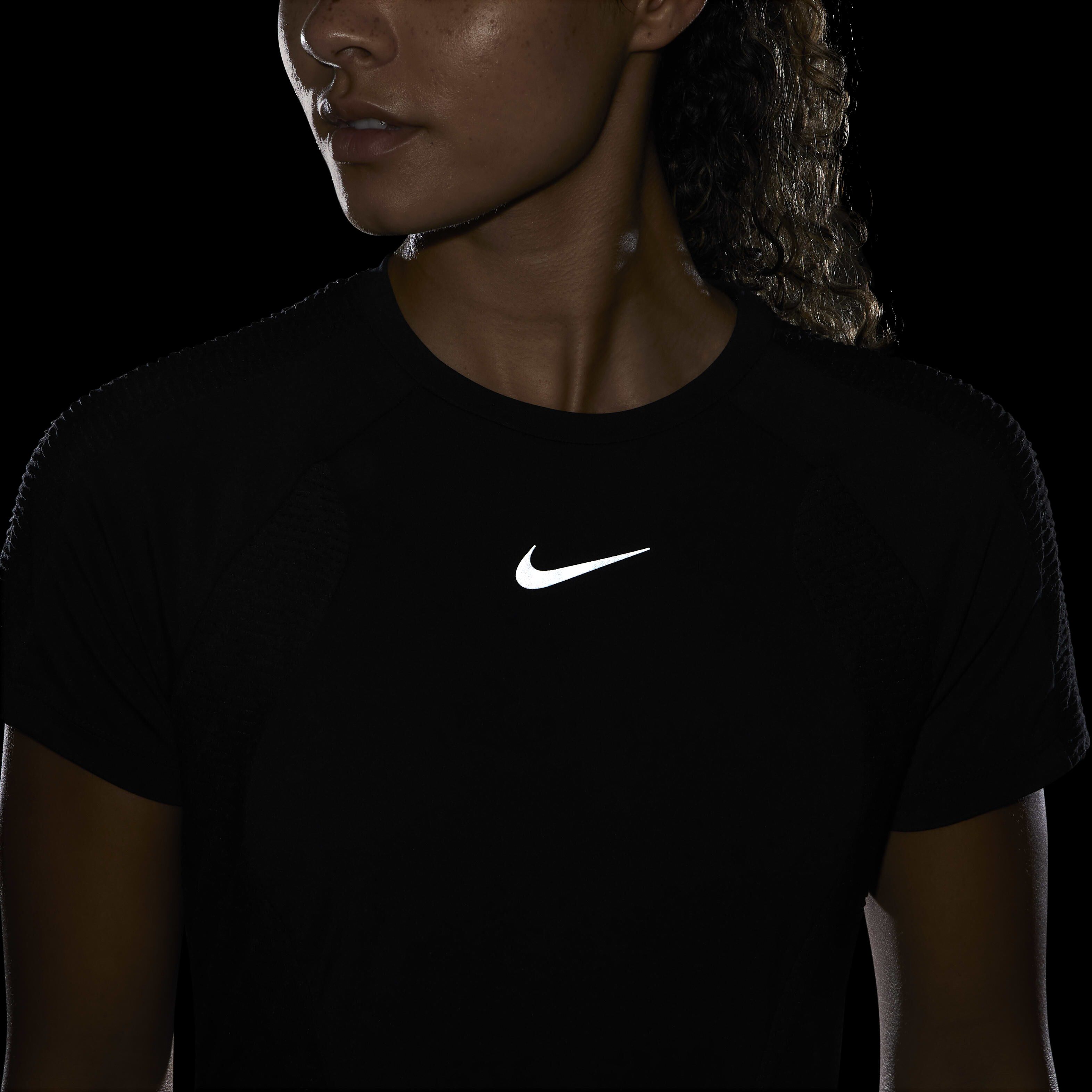 Nike Dri-FIT ADV Run Division image number 6