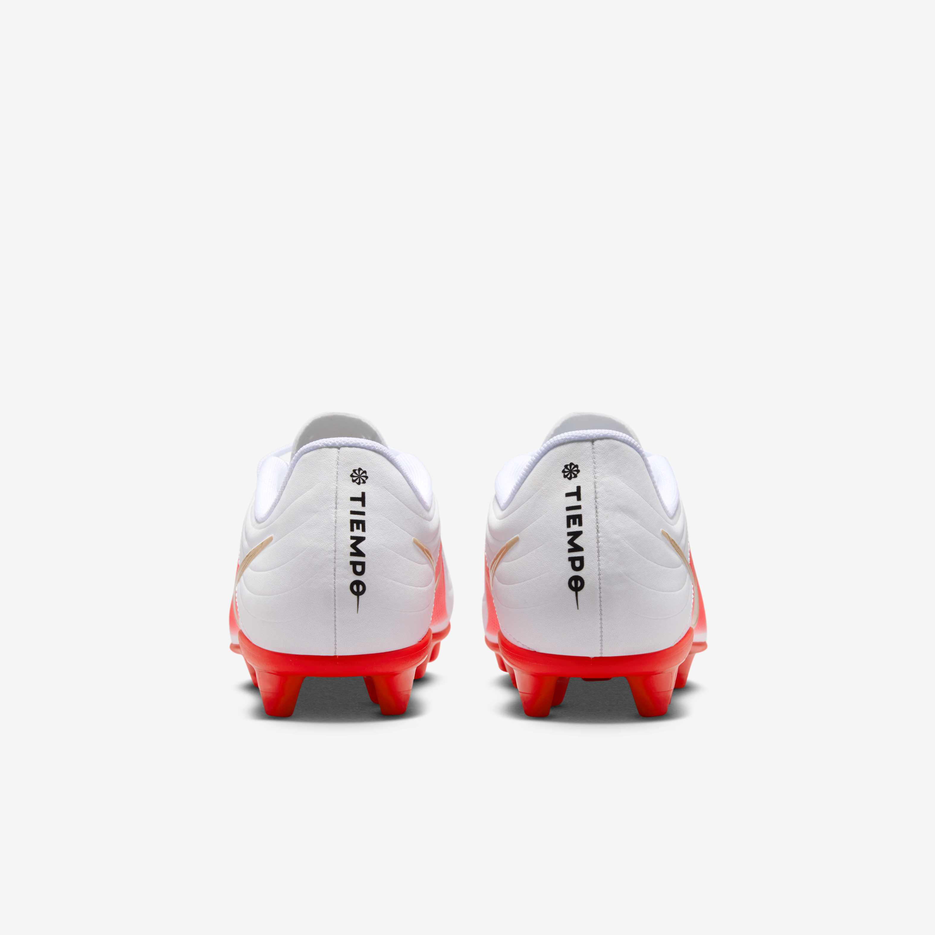 Nike Jr. Tiempo Maestro Club image number 5