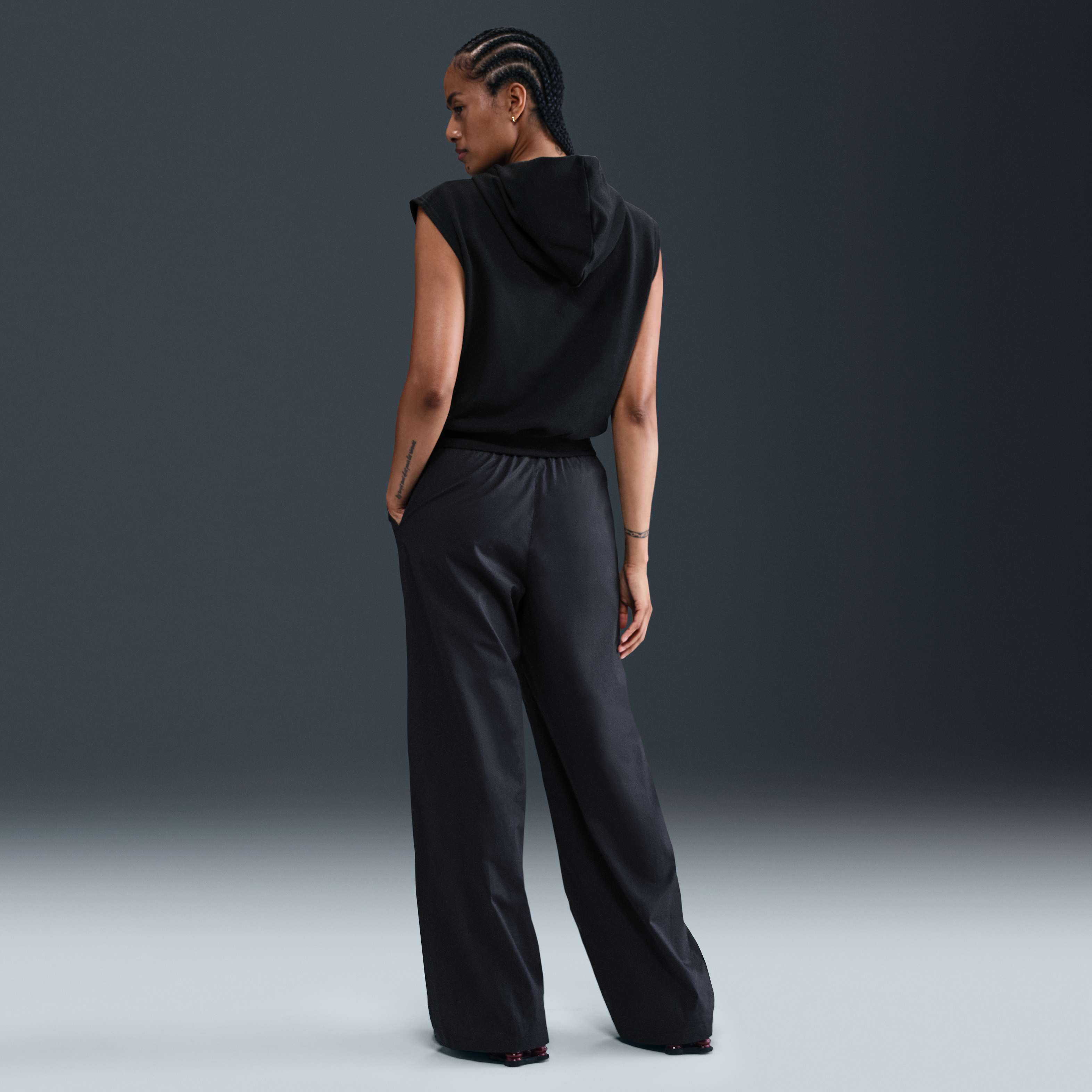 نايكي سبورتسوير تشيل تيري image number 4