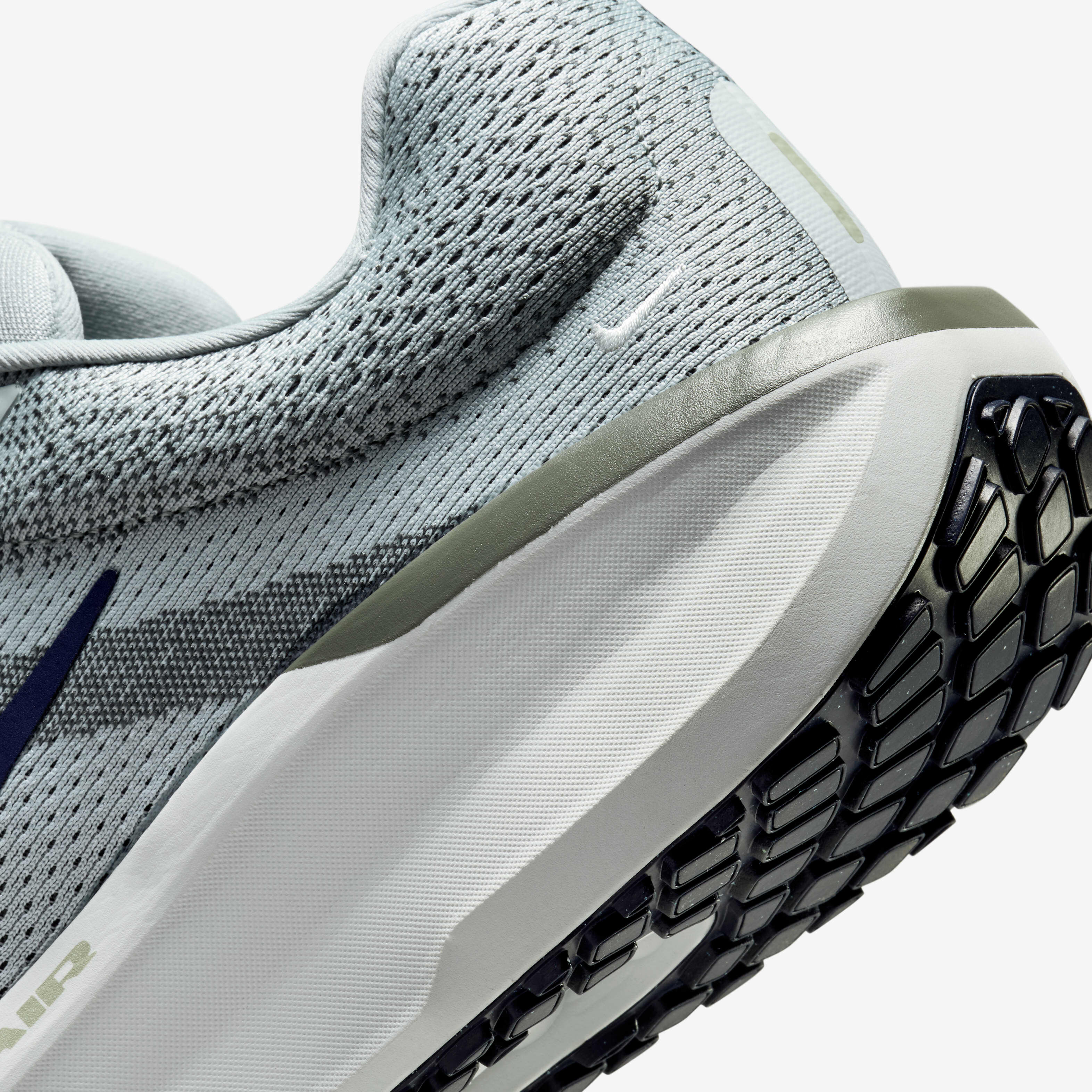 Men's zoom winflo 5 utility running shoe online