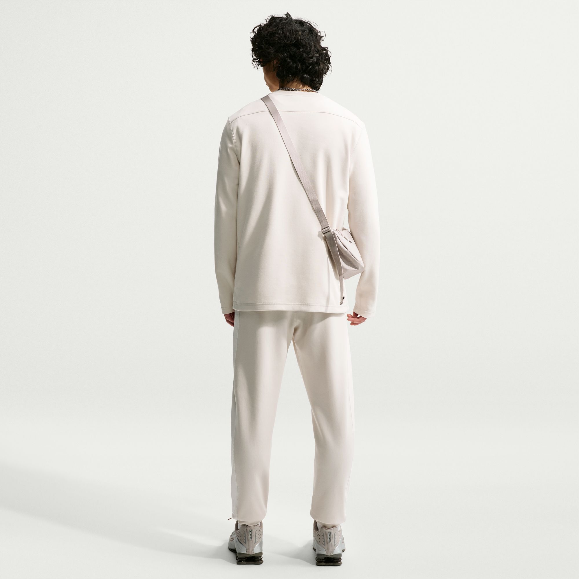 Nike Sportswear Club image number 1