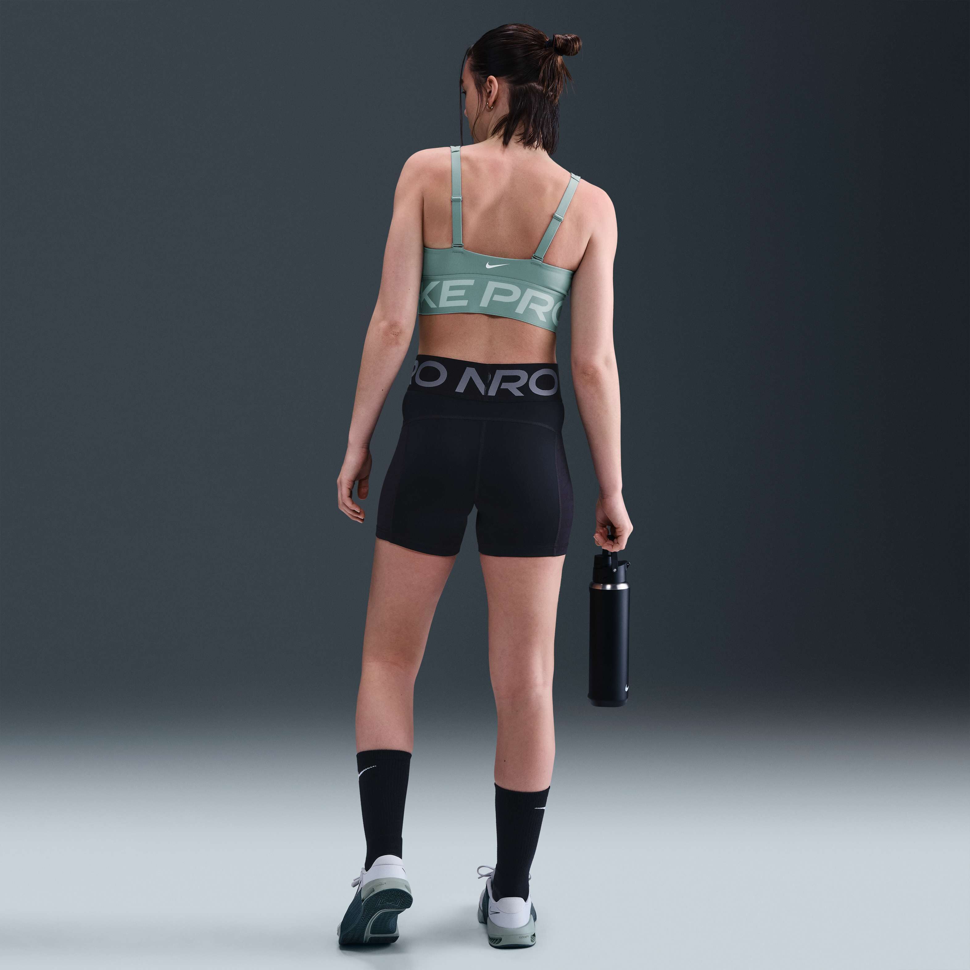 نايكي برو اندي بلانج image number 4