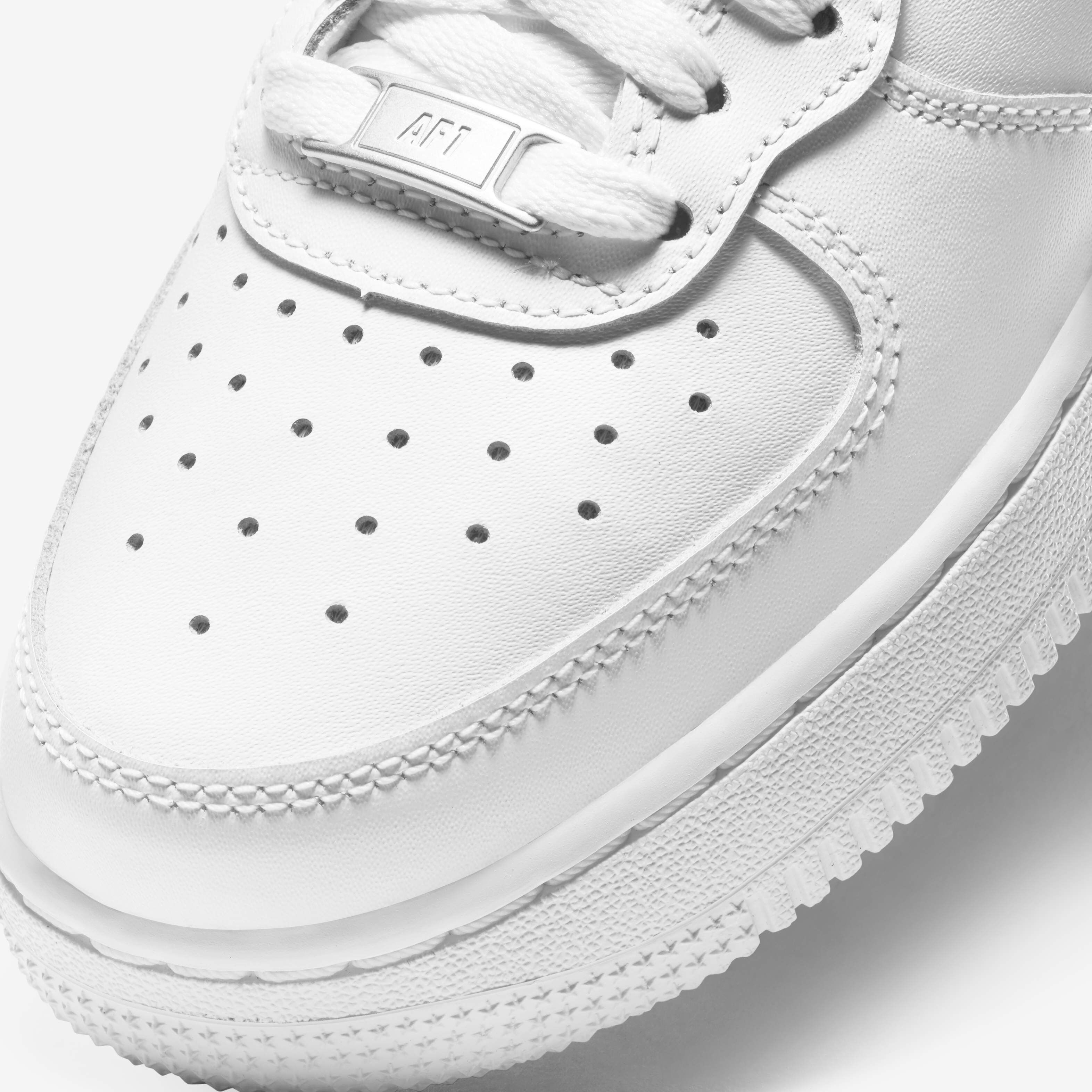 Nike Air Force 1 Mid LE image number 6