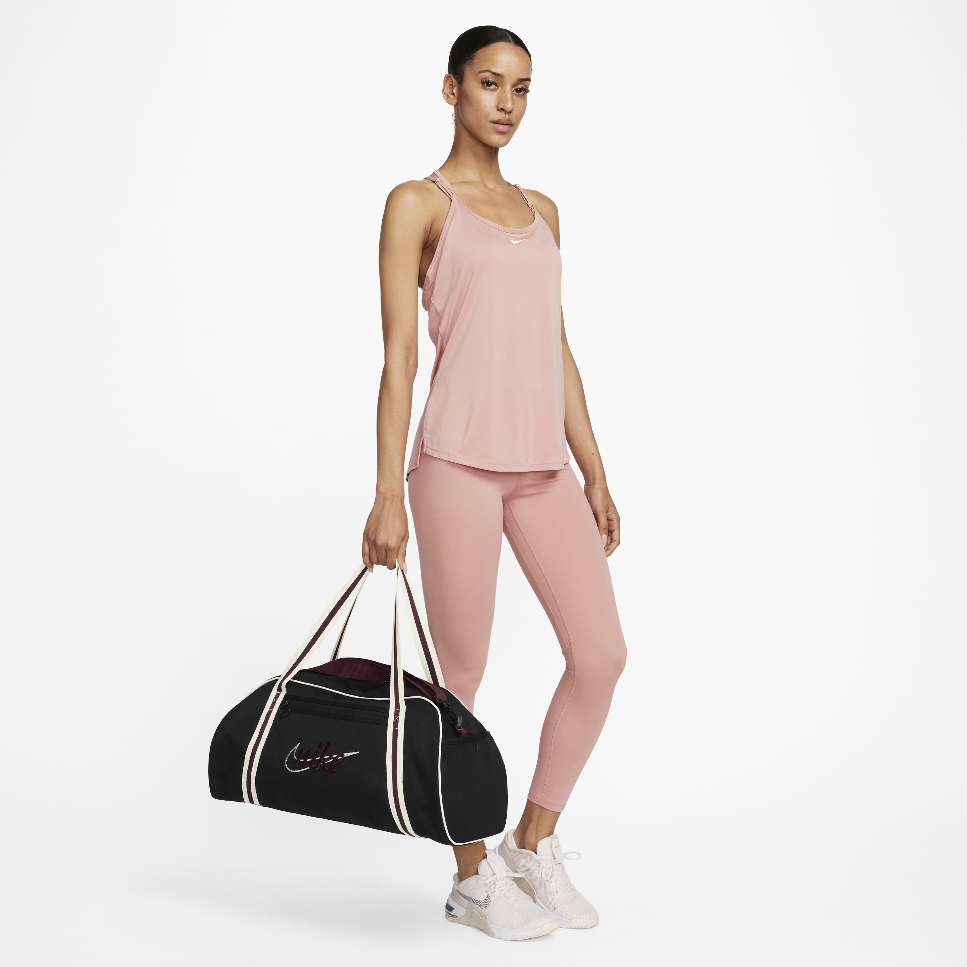 Nike Gym Club image number 10