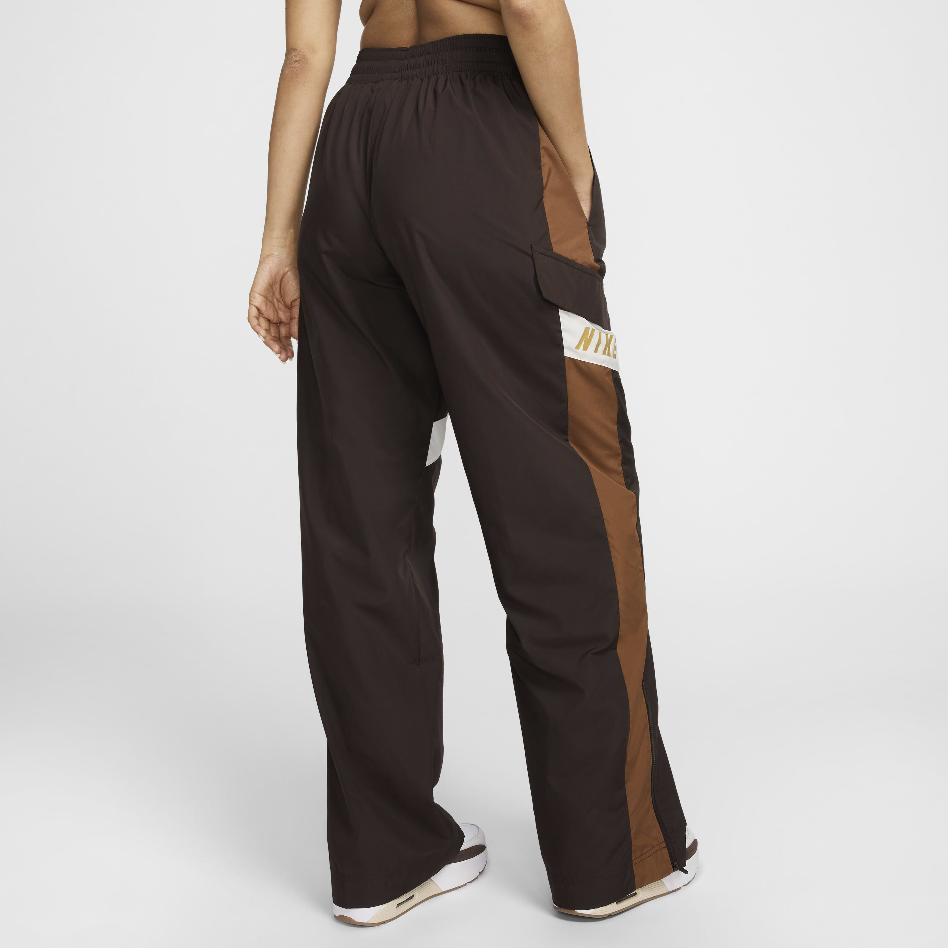 Buy Nike Sportswear Women's High-Waisted Trousers - Velvet Brown/Light  British Tan/Sail | Nike Kuwait Official