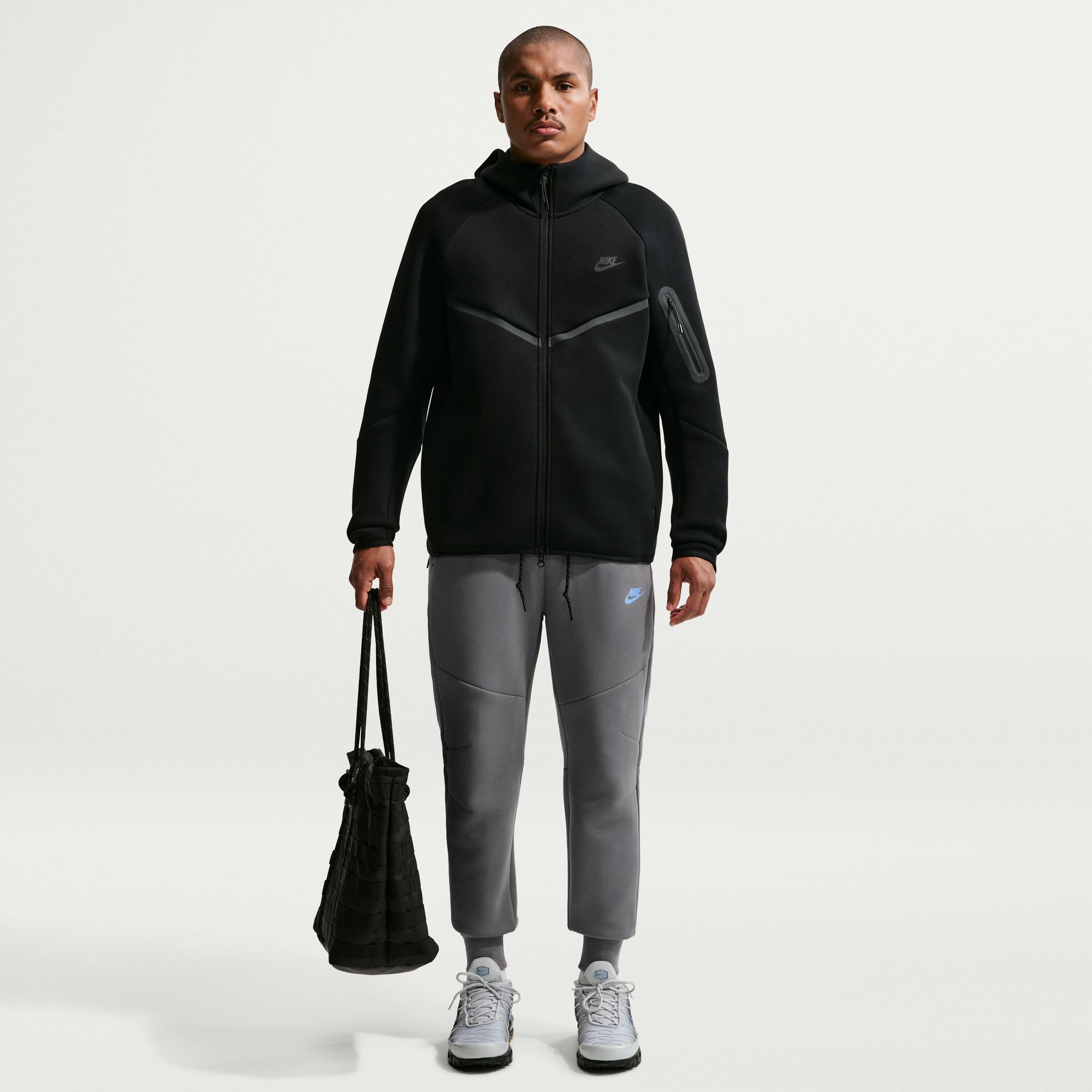 Nike Tech image number 0