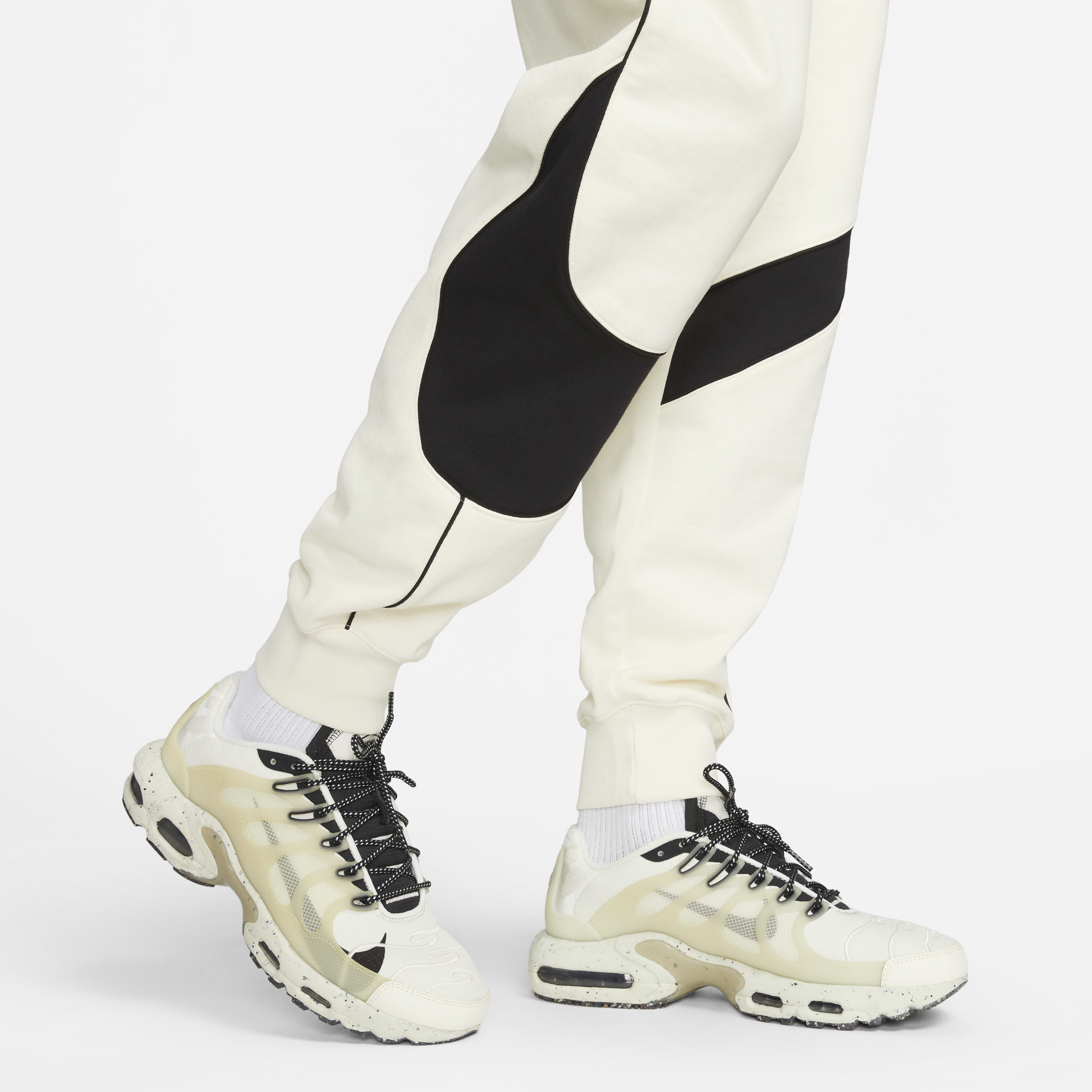 نايكي سووش image number 2