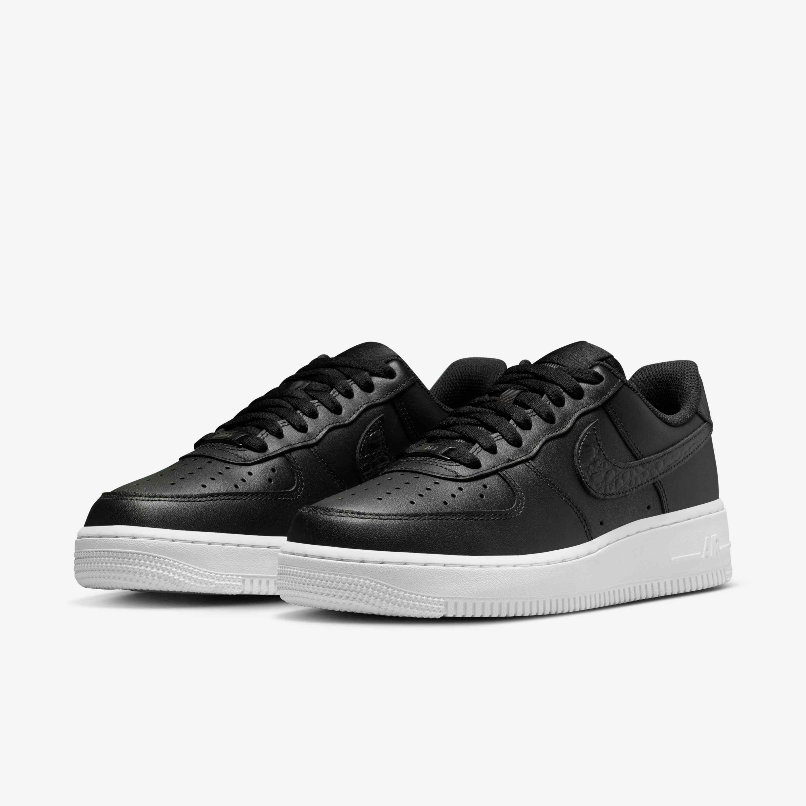 Nike Air Force 1 '07 SE image number 4