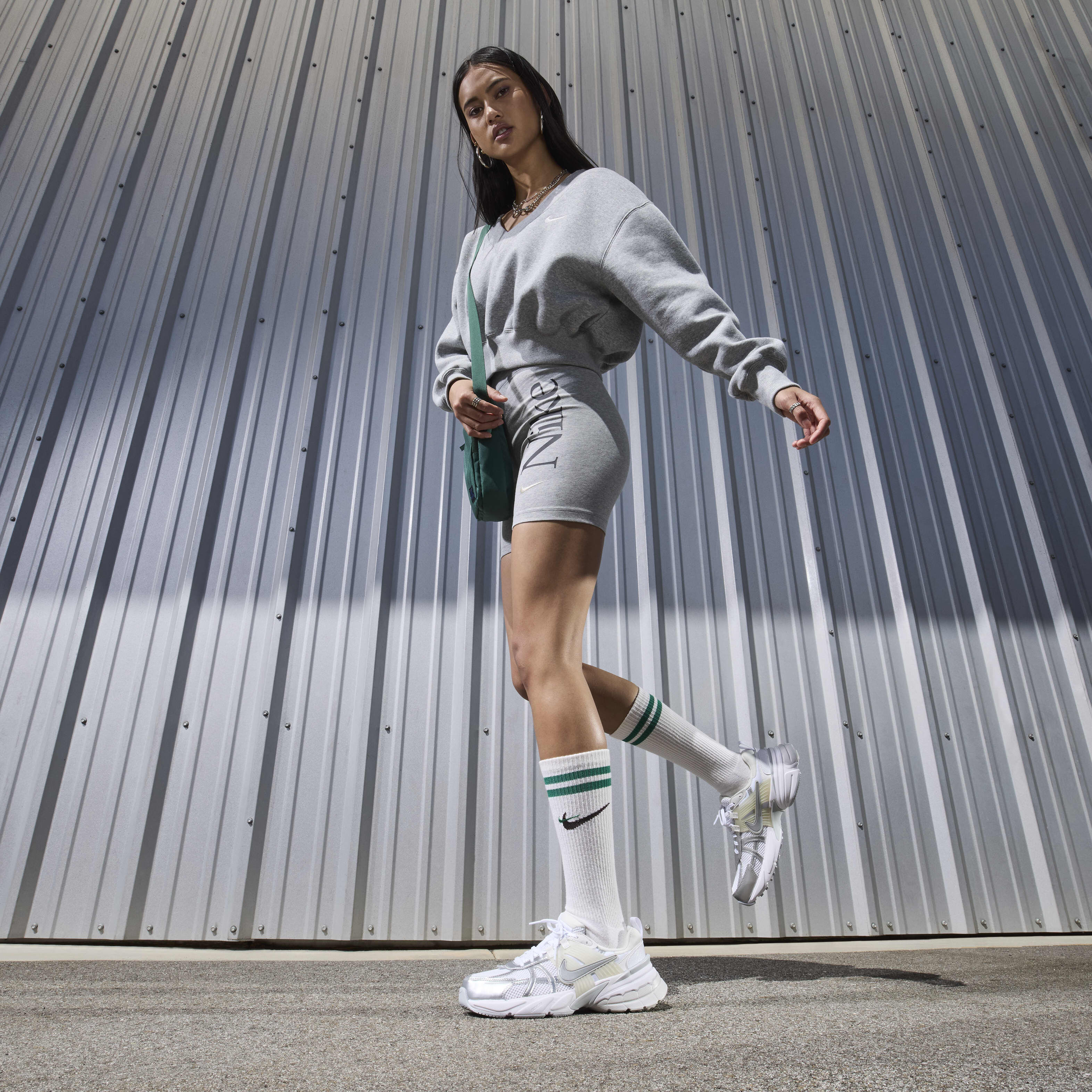 Nike V2K Run image number 12