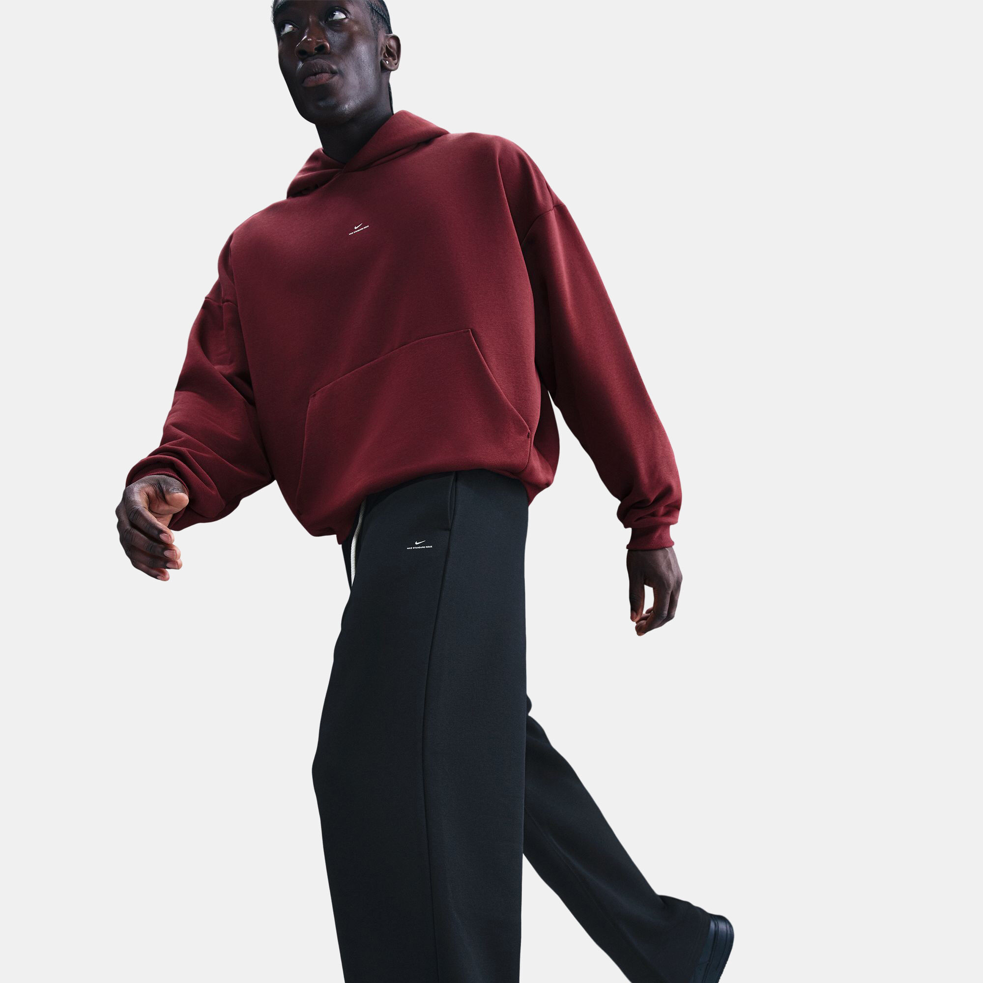 Nike Standard Issue image number 6