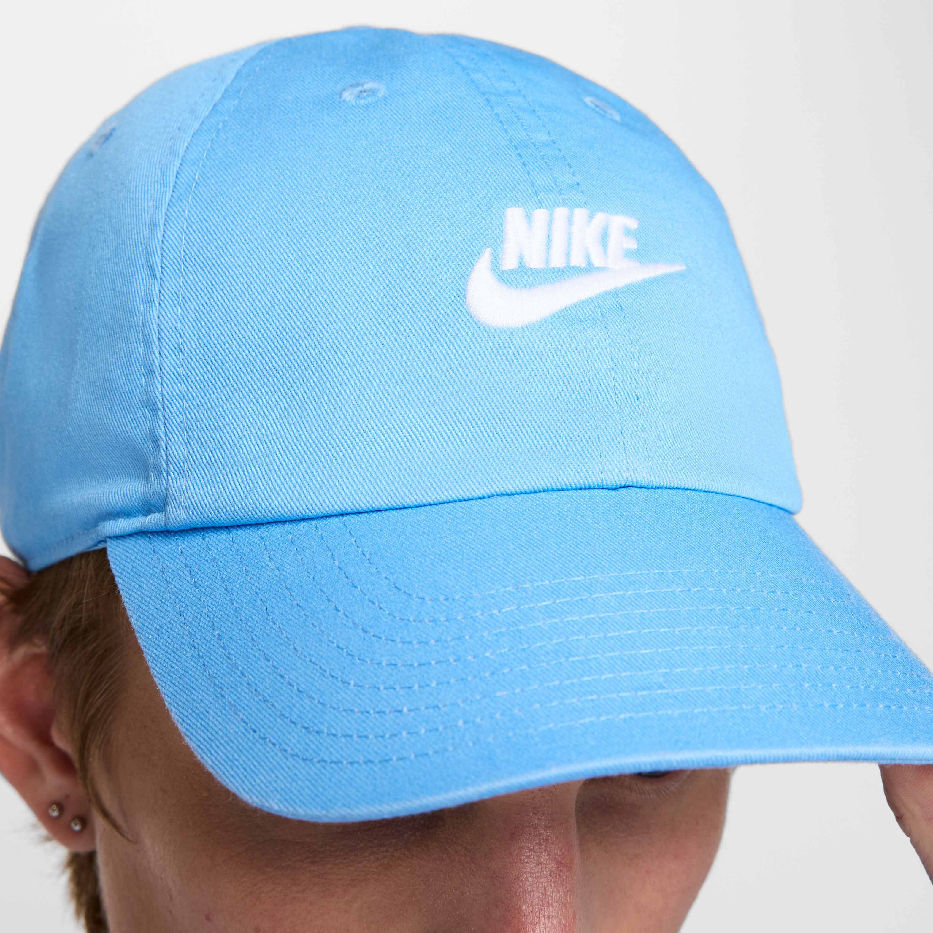 نايكي كلوب image number 5