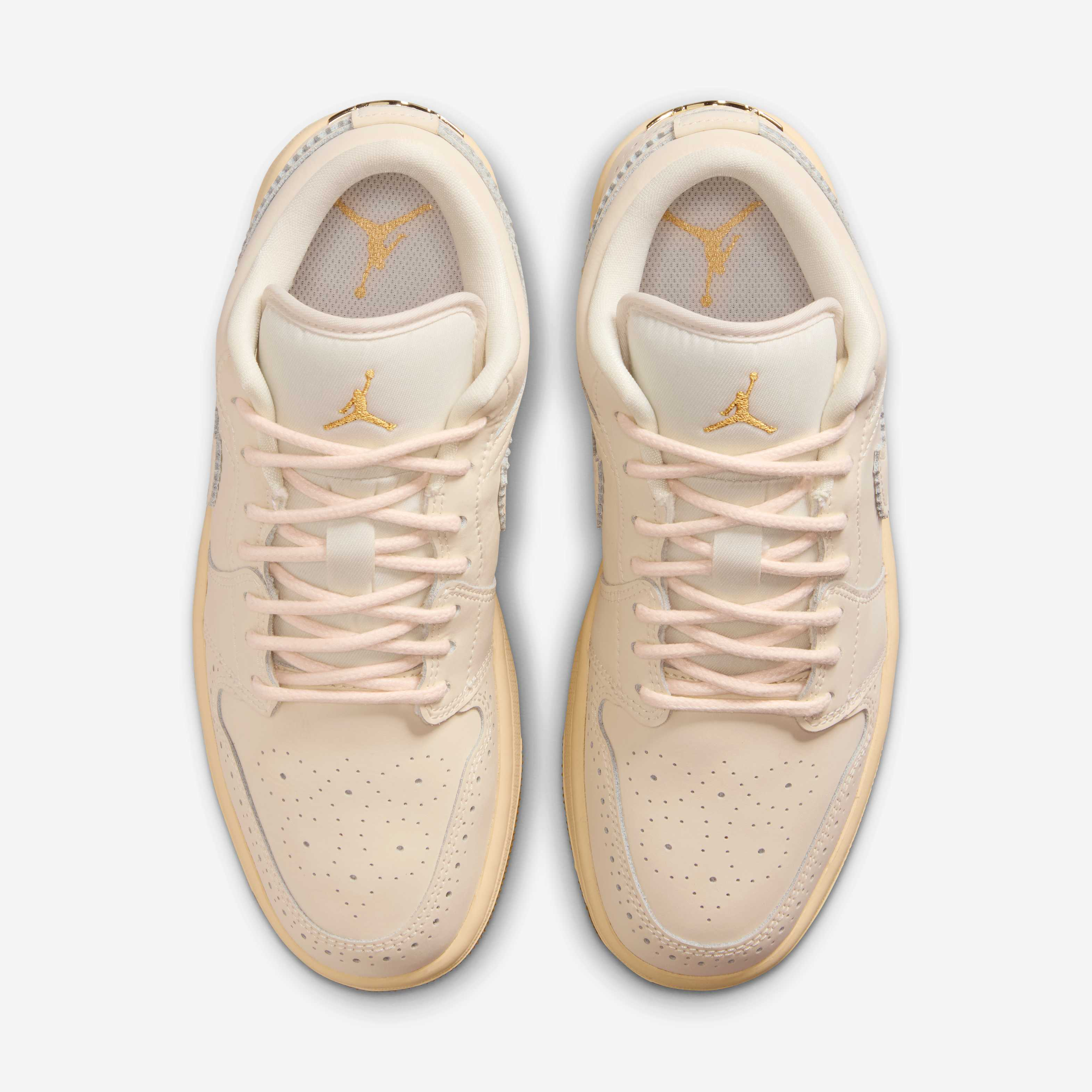Air Jordan 1 Low SE image number 3