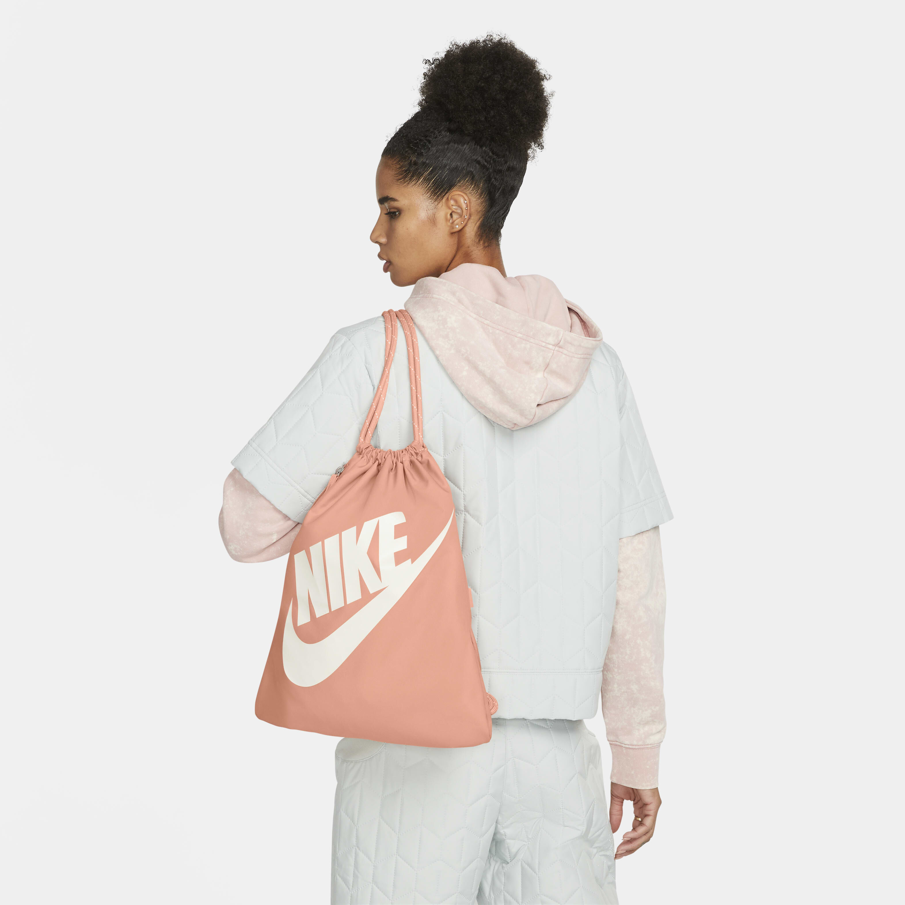 Nike Heritage image number 1