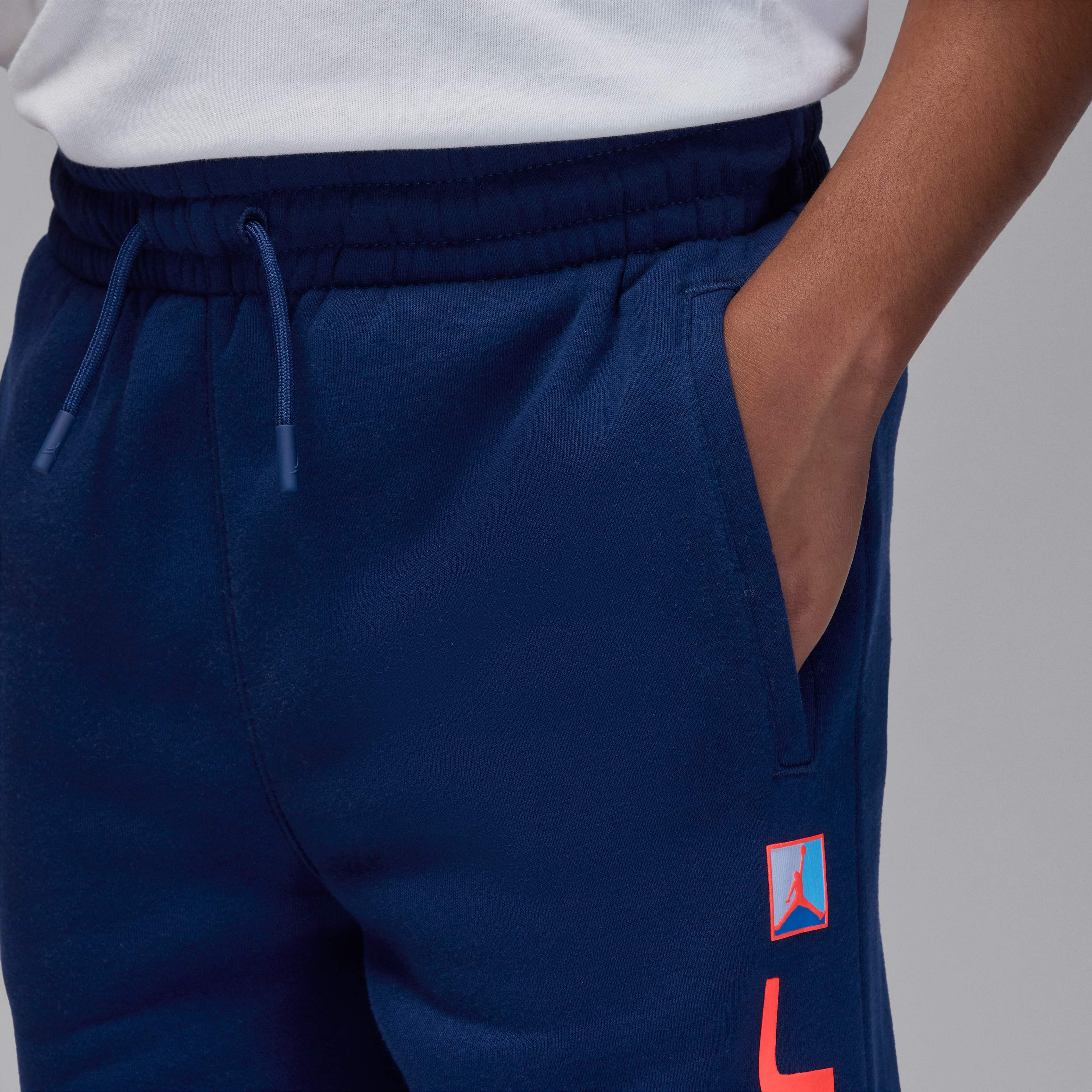 Jordan Essentials image number 2