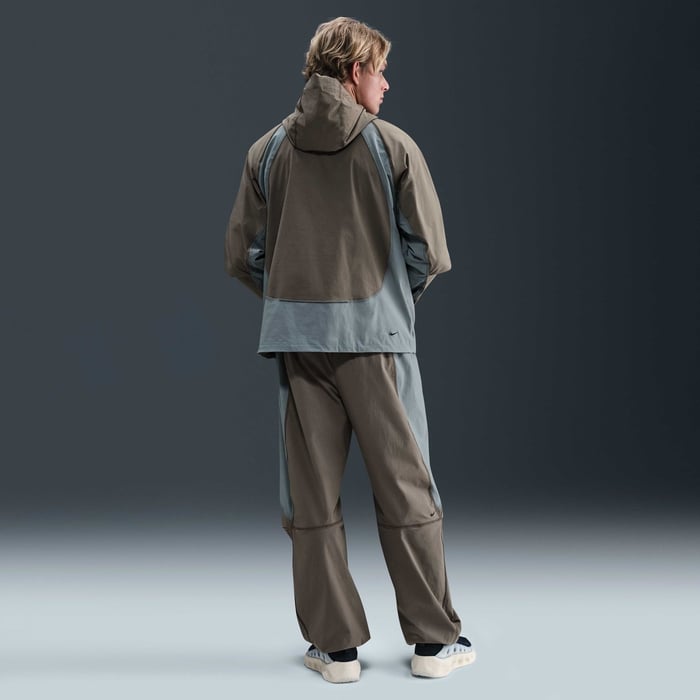 نايكي تك image number 4 نايكي تك image number 4