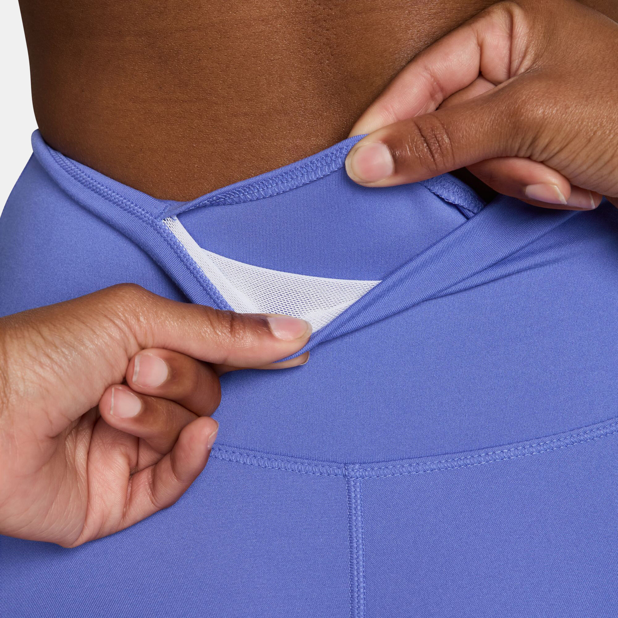 نايكي ون سيملس فرونت image number 3