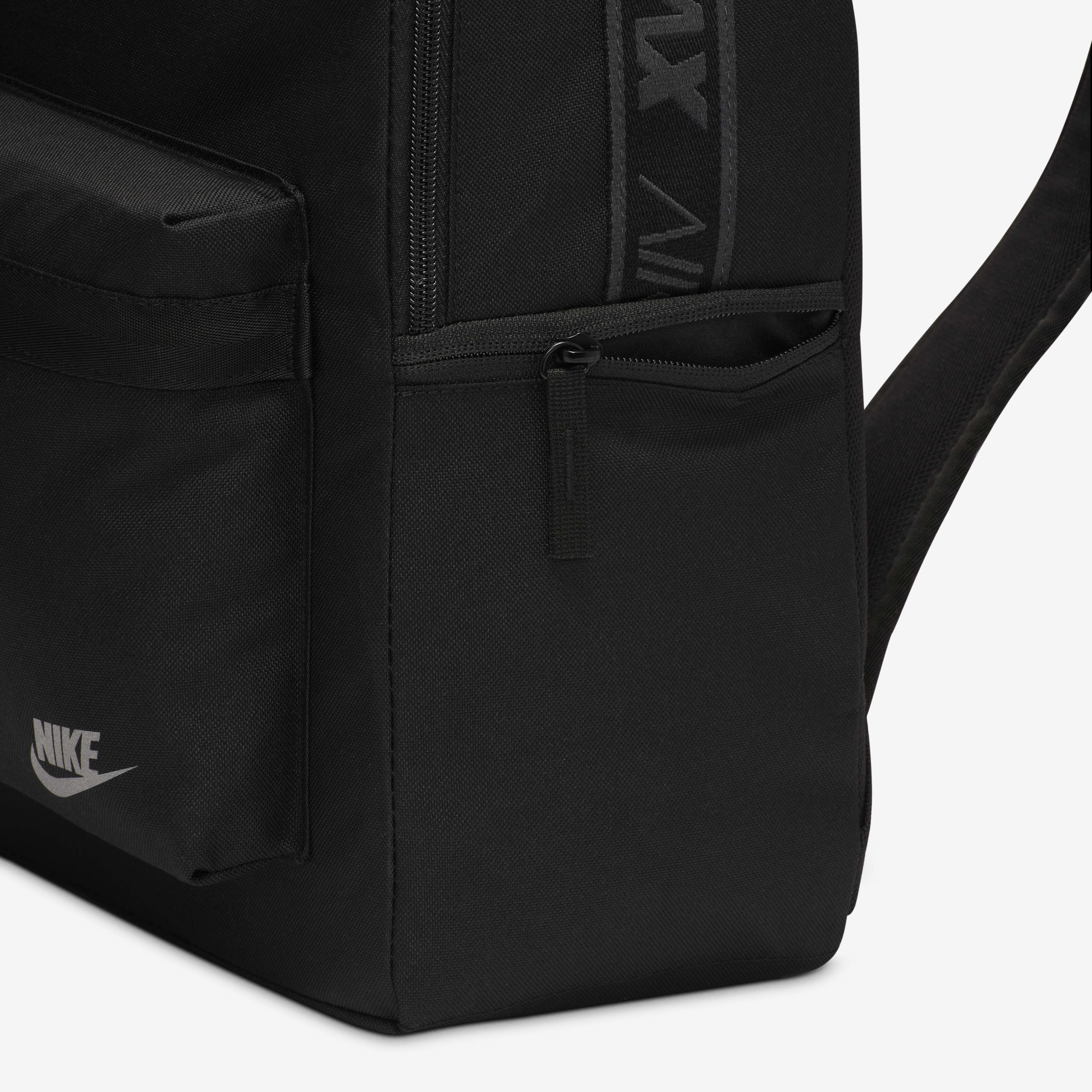 Nike Heritage image number 7