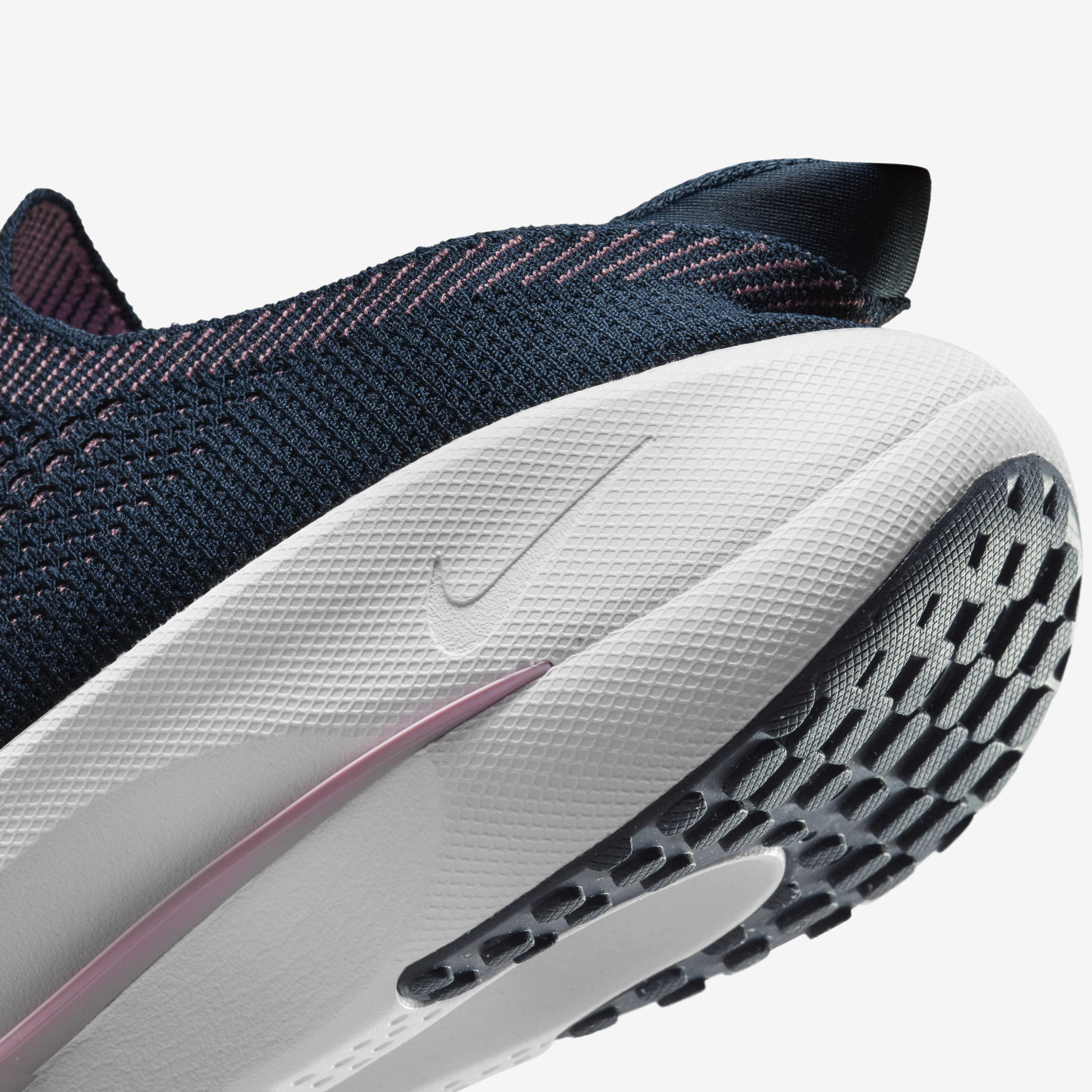 Nike Reina EasyOn image number 8