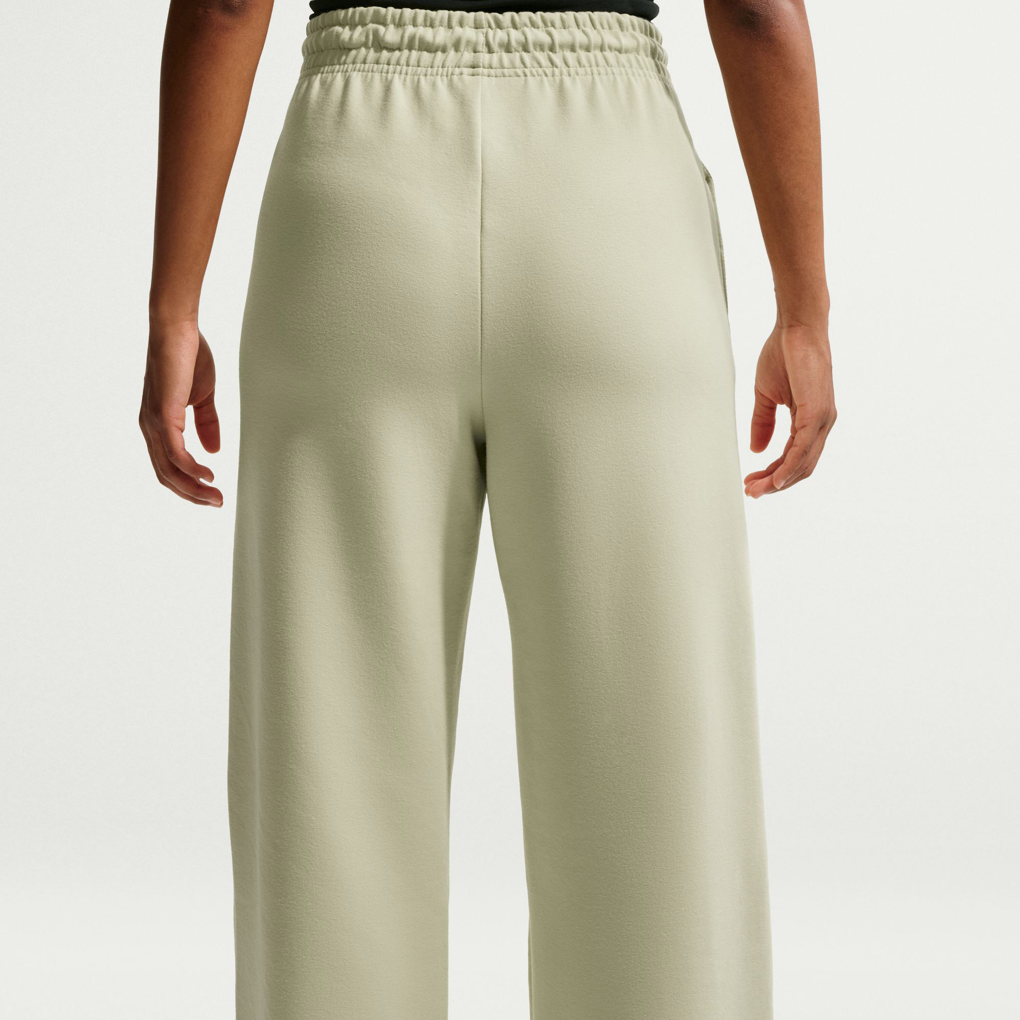 نايكي سبورتسوير فينيكس فليس image number 3