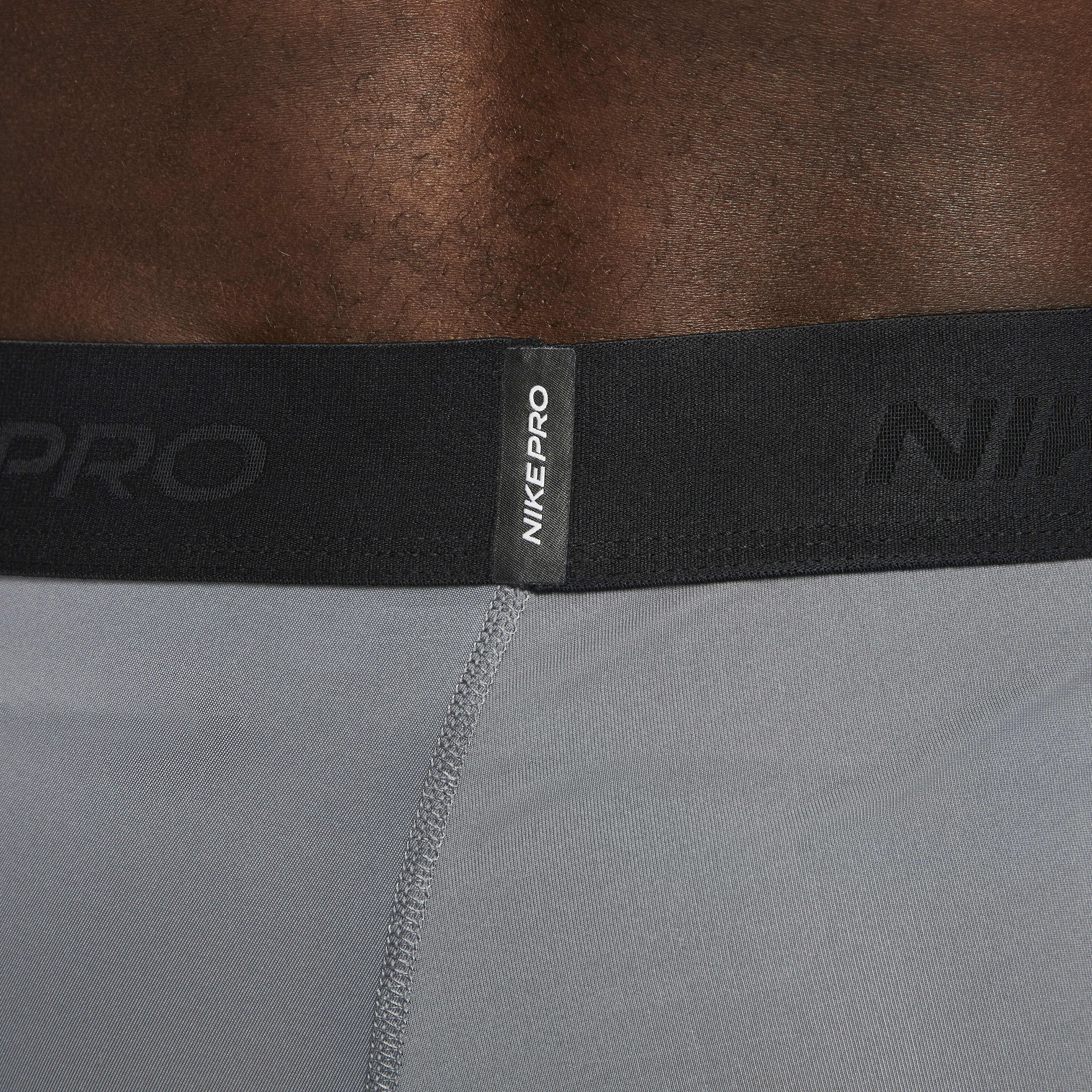 Nike Pro image number 4