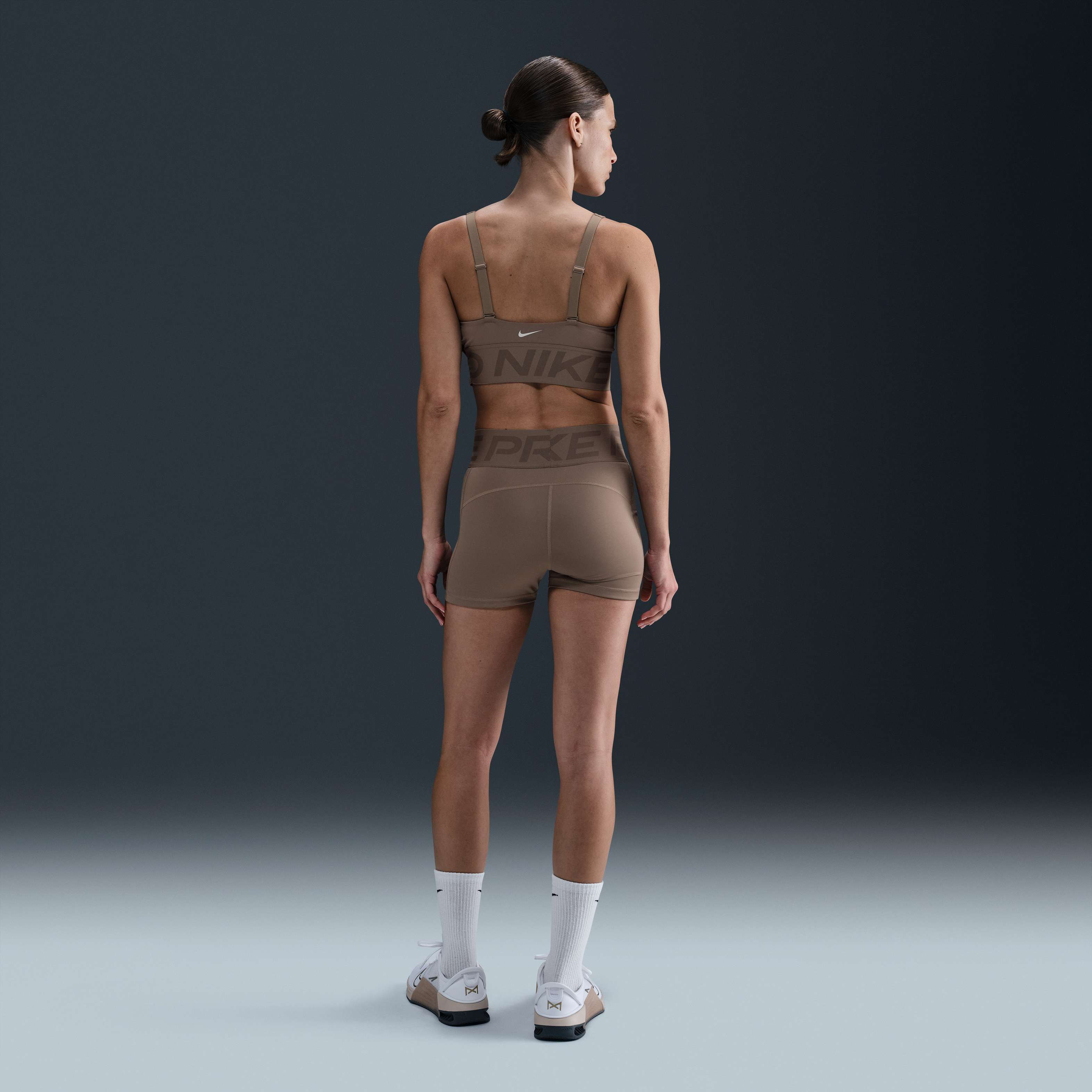 Nike Pro Sculpt image number 3
