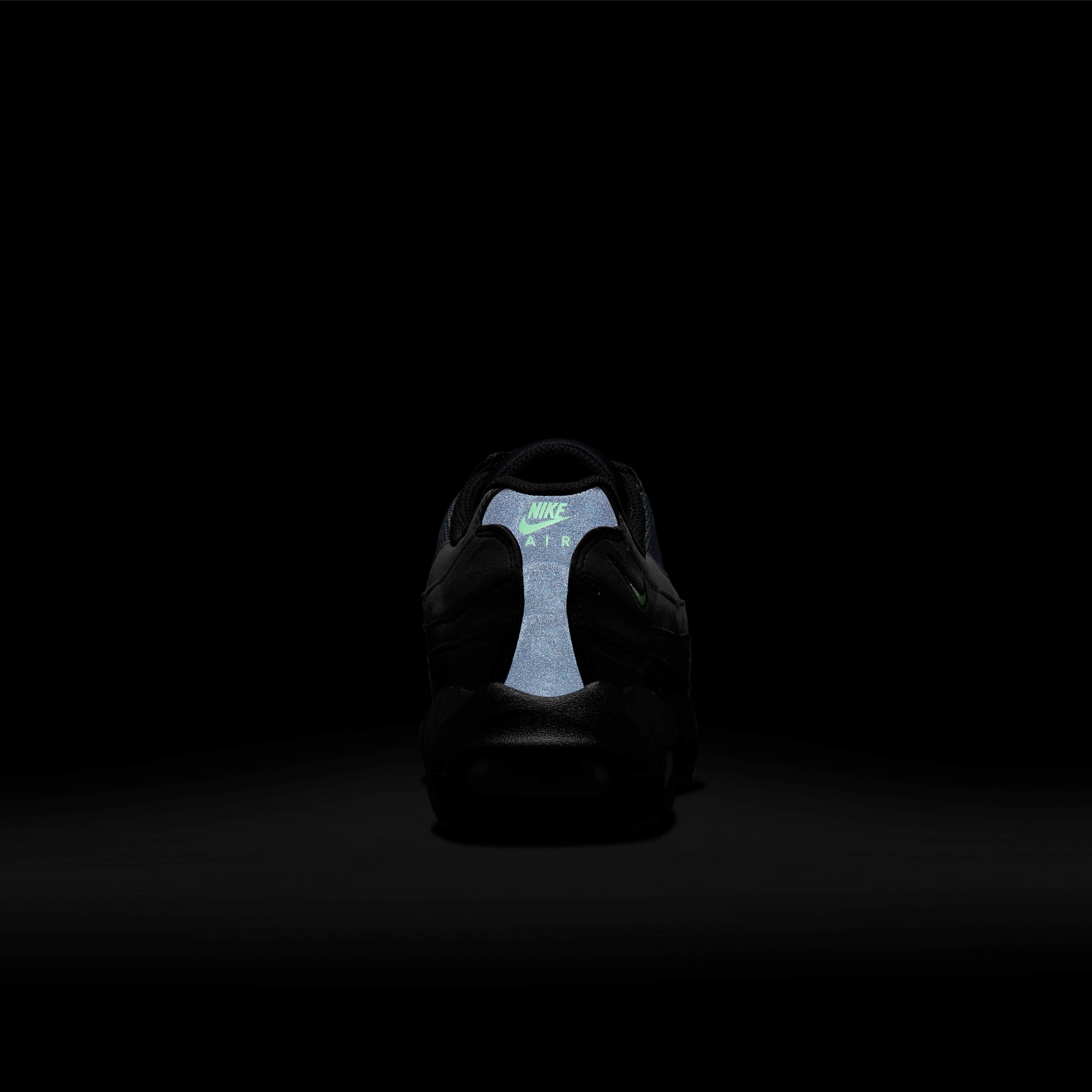 Nike Air Max 95 image number 8