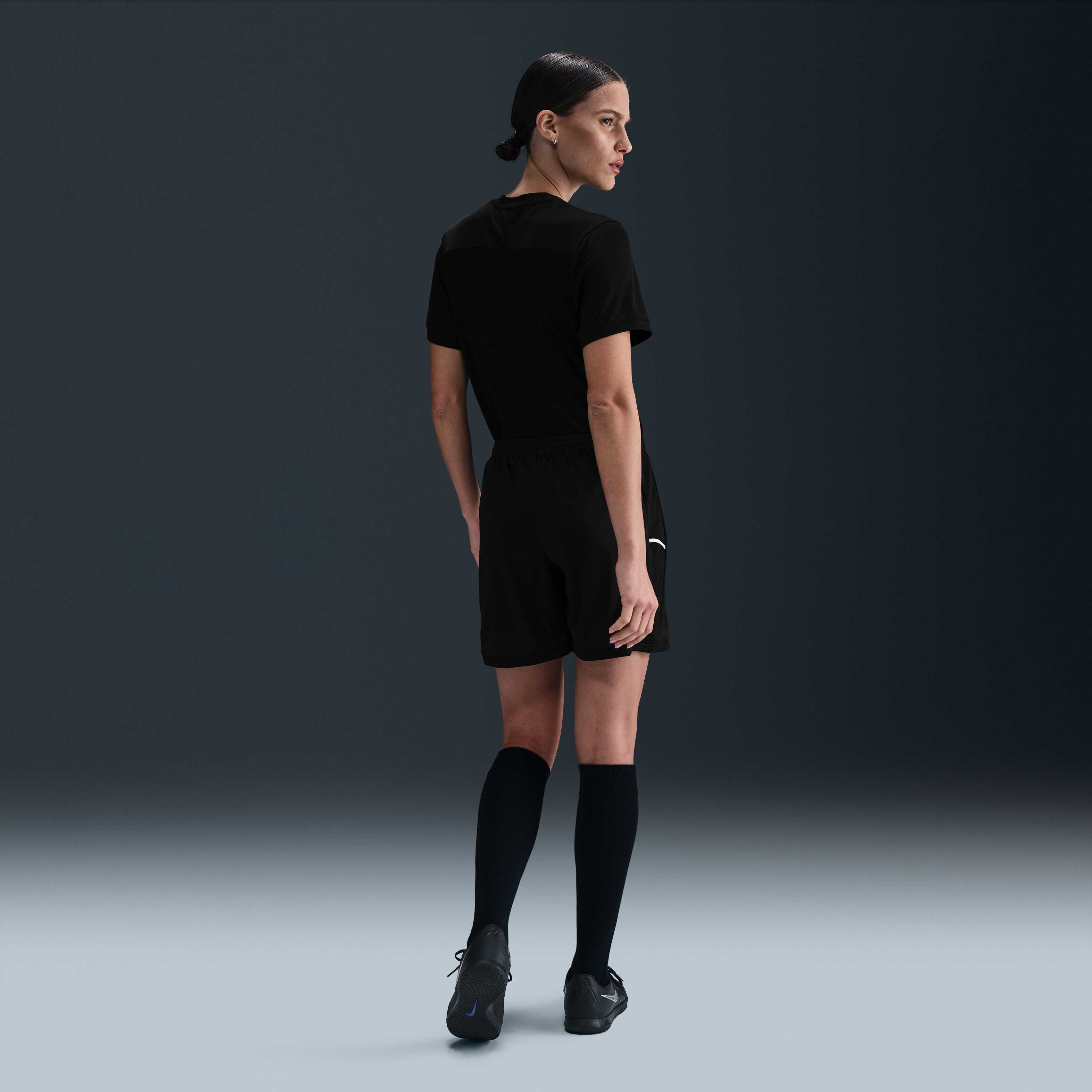 نايكي أكاديمي image number 4