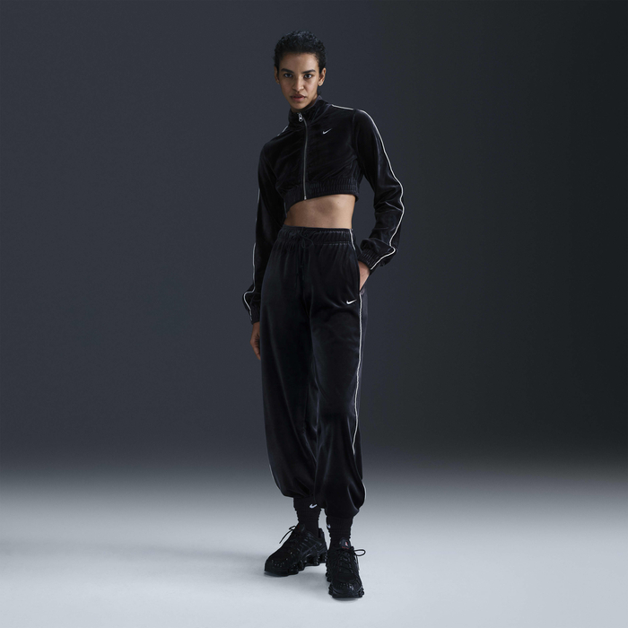 Nike Sportswear Collection image number 0 Nike Sportswear Collection image number 0