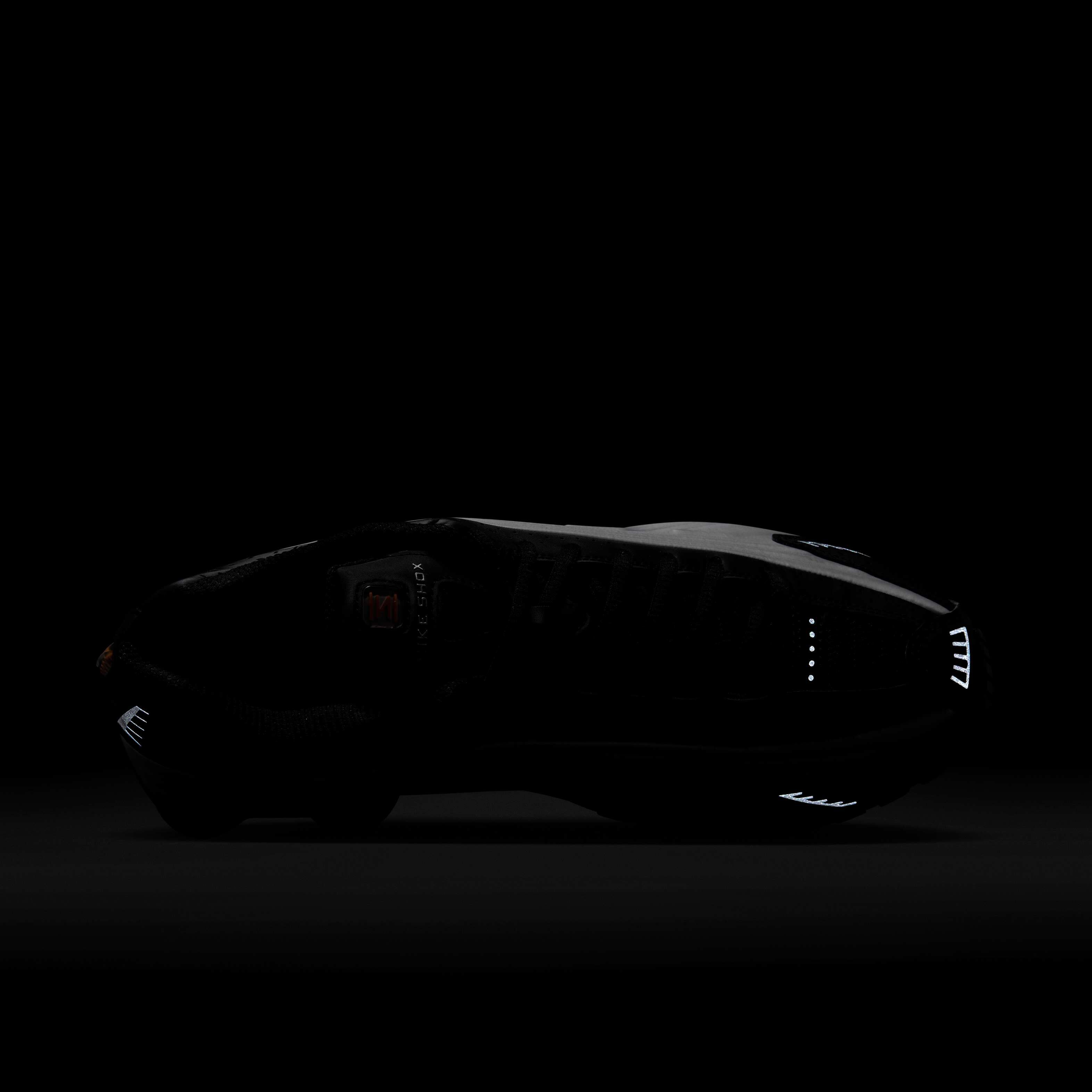 Nike Shox R4 image number 8