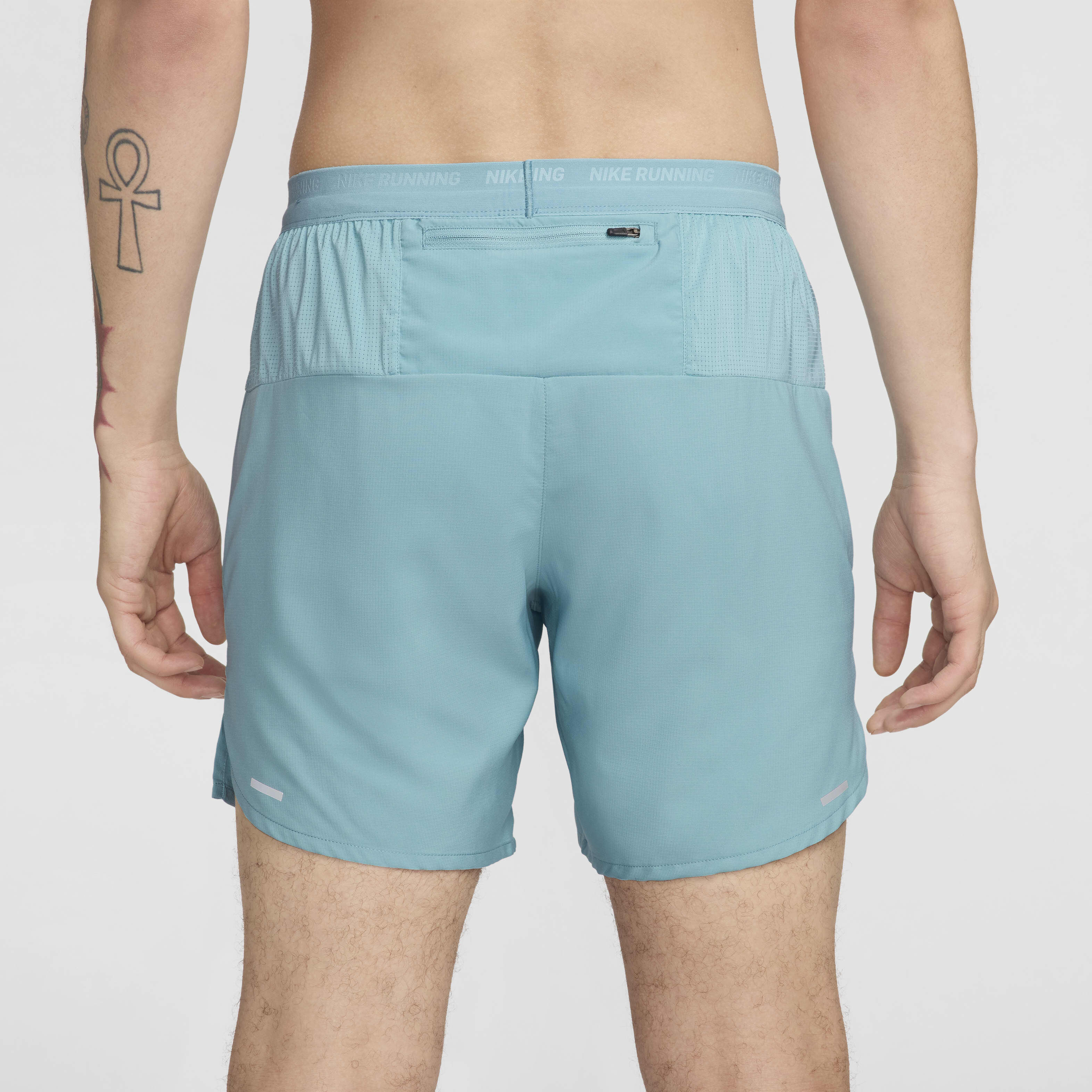 Nike Stride image number 2