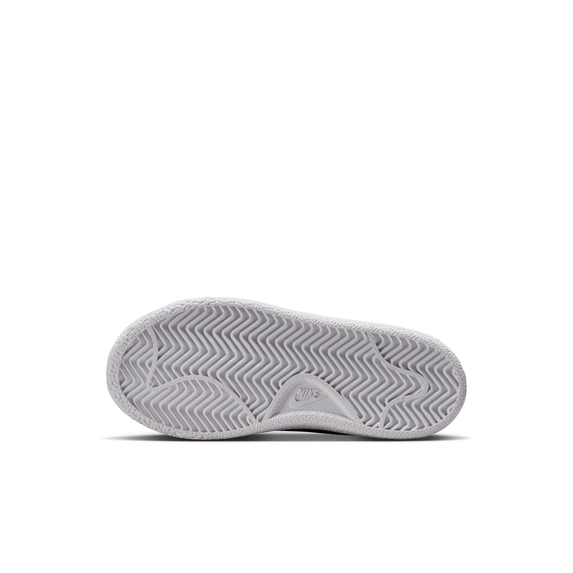 Nike Tennis Classic image number 7