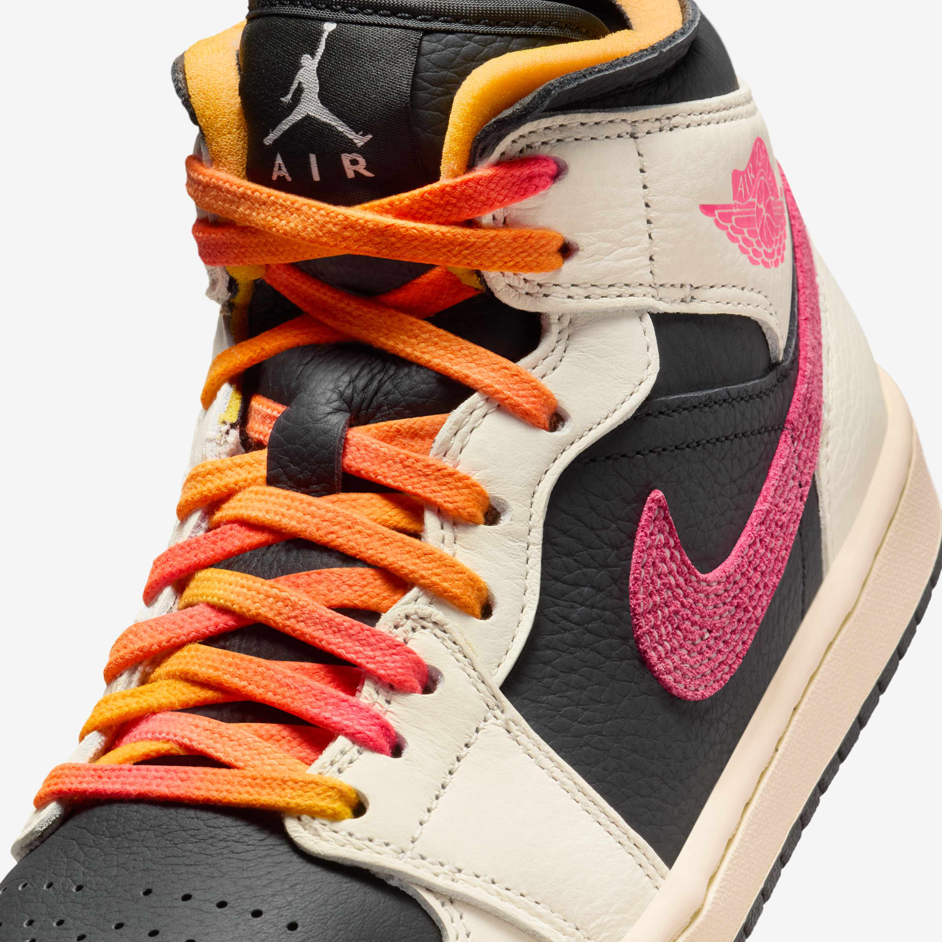 Air Jordan 1 Mid SE Edge image number 6