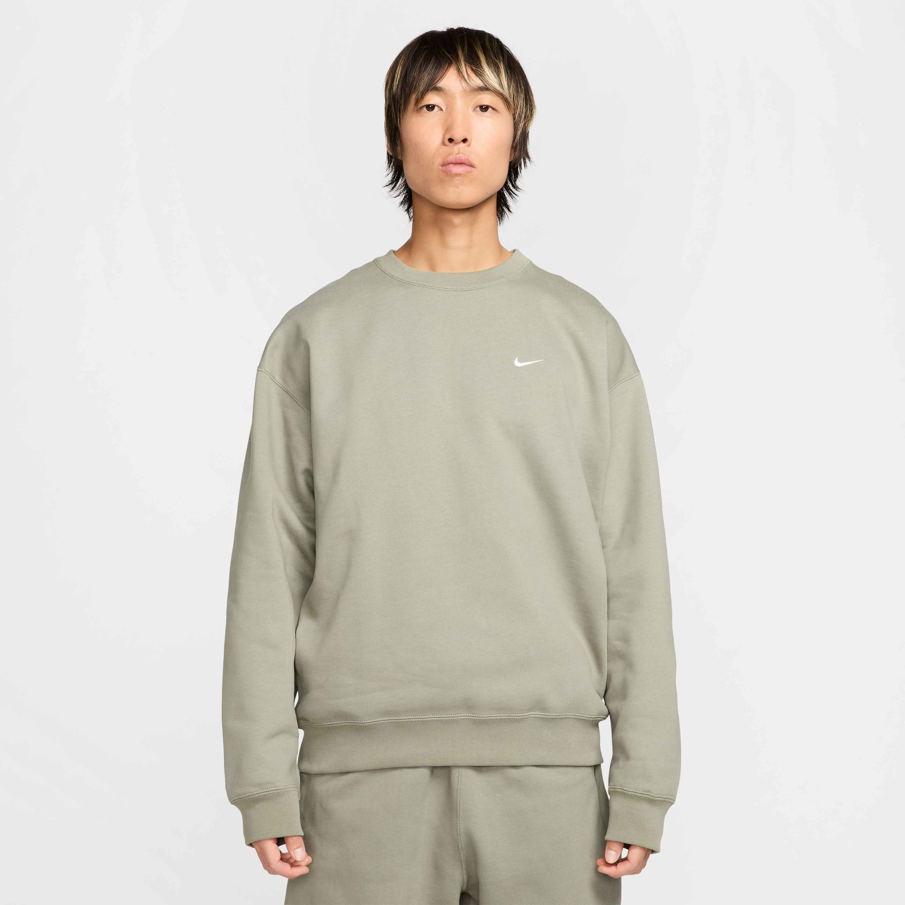 نايكي سولو سووش image number 0