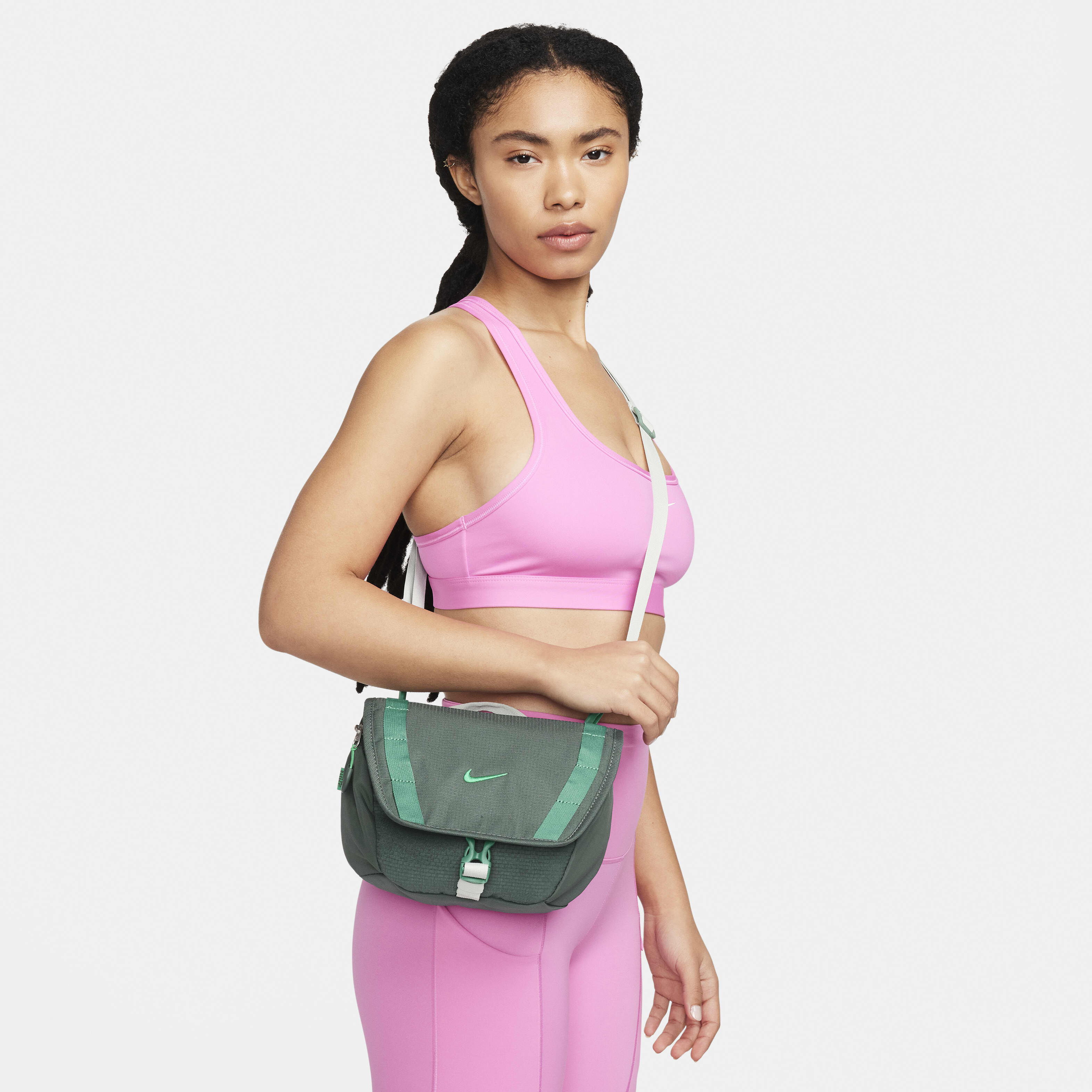 Nike slim hip pack top