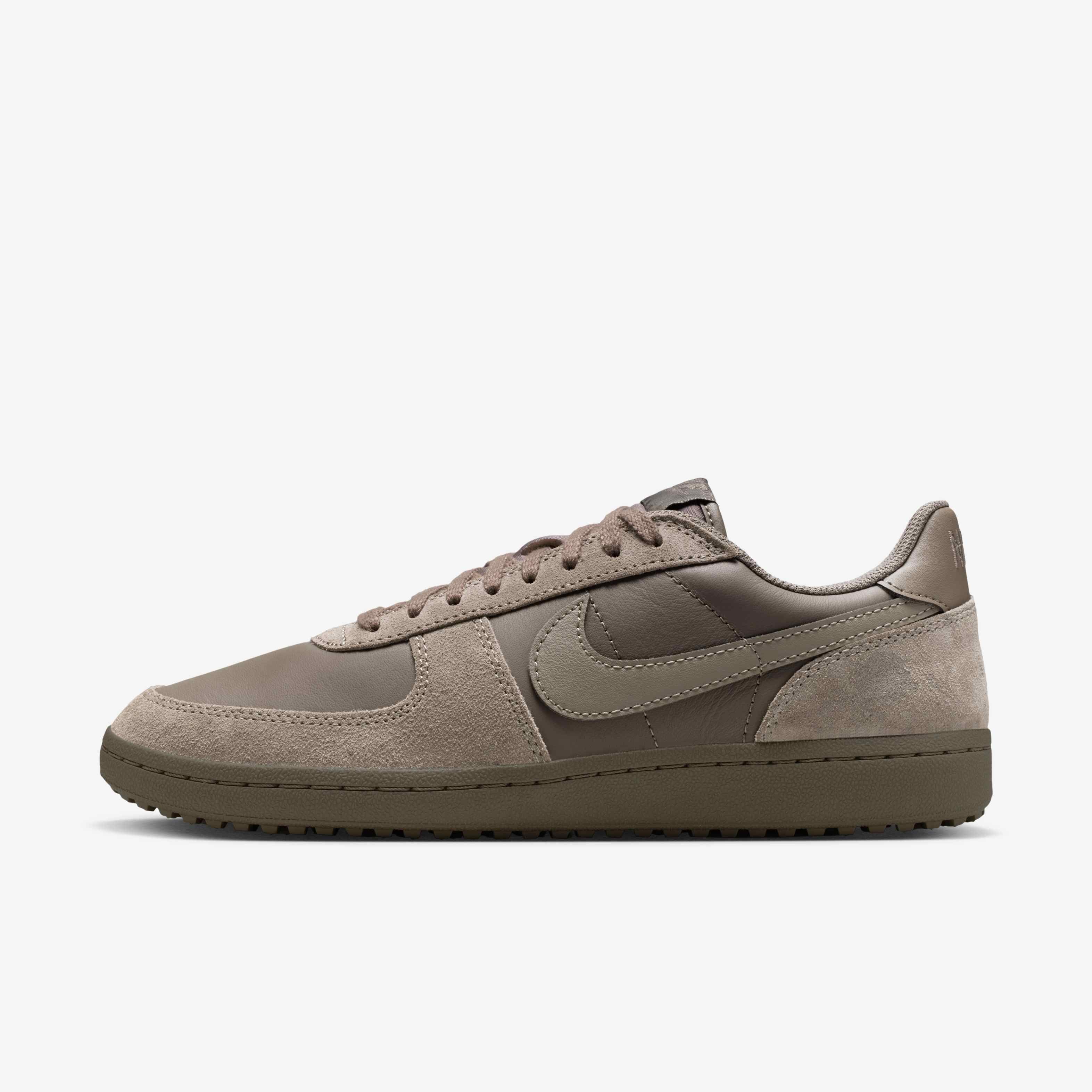 Nike Field General image number 0