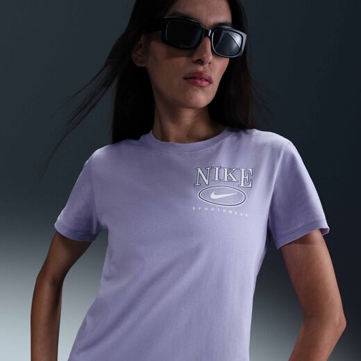 Nike Sportswear Club