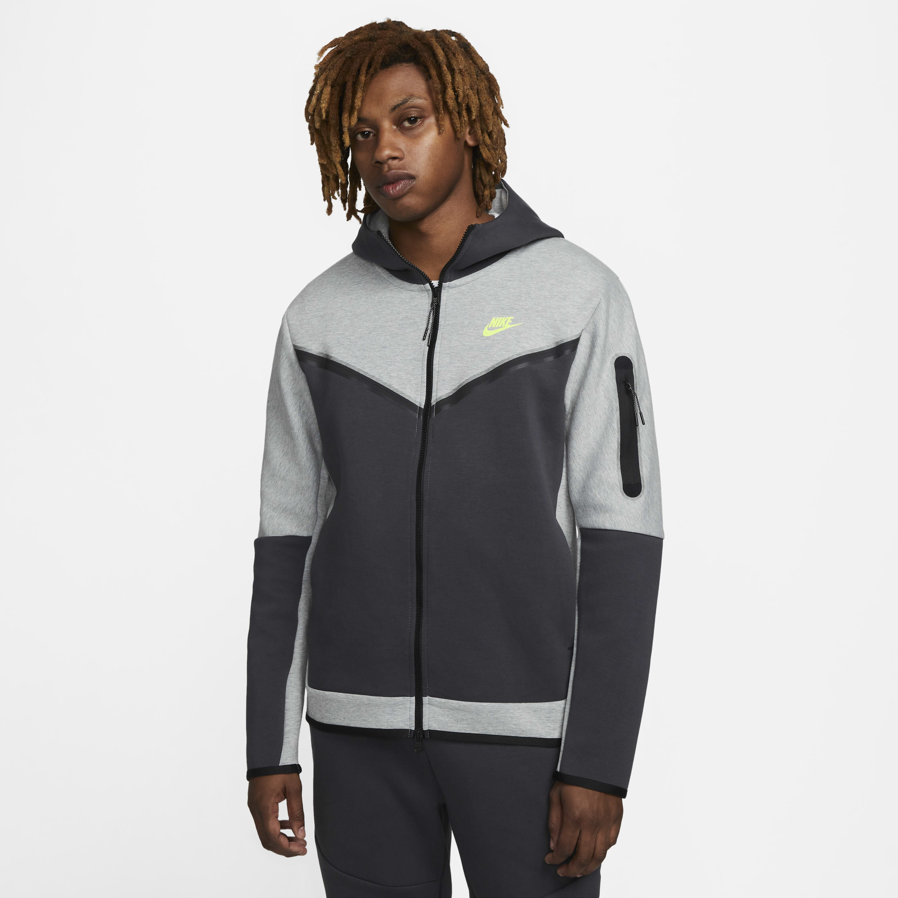 Nike Sportswear Tech Fleece image number 0