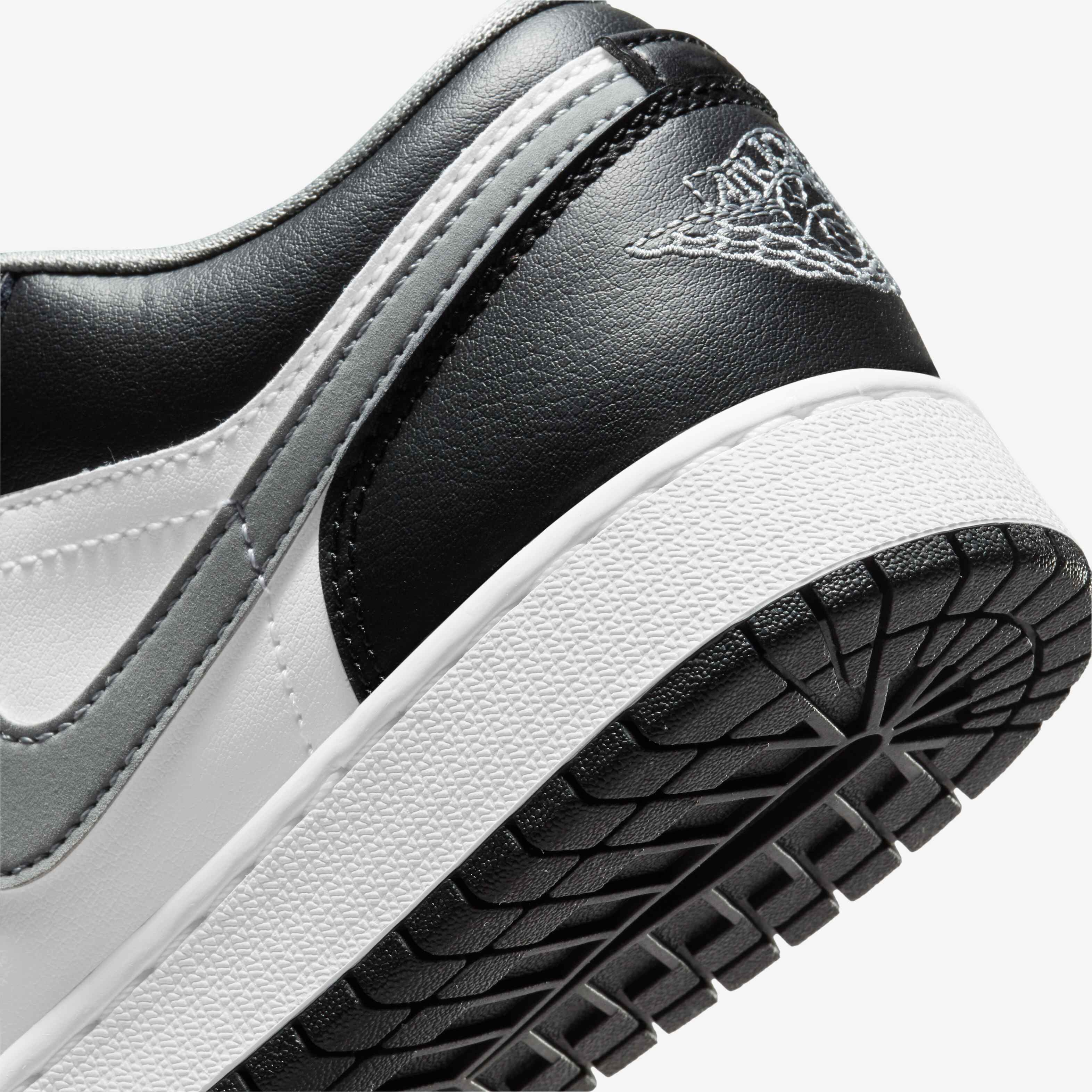 اير جوردن 1 لو image number 7