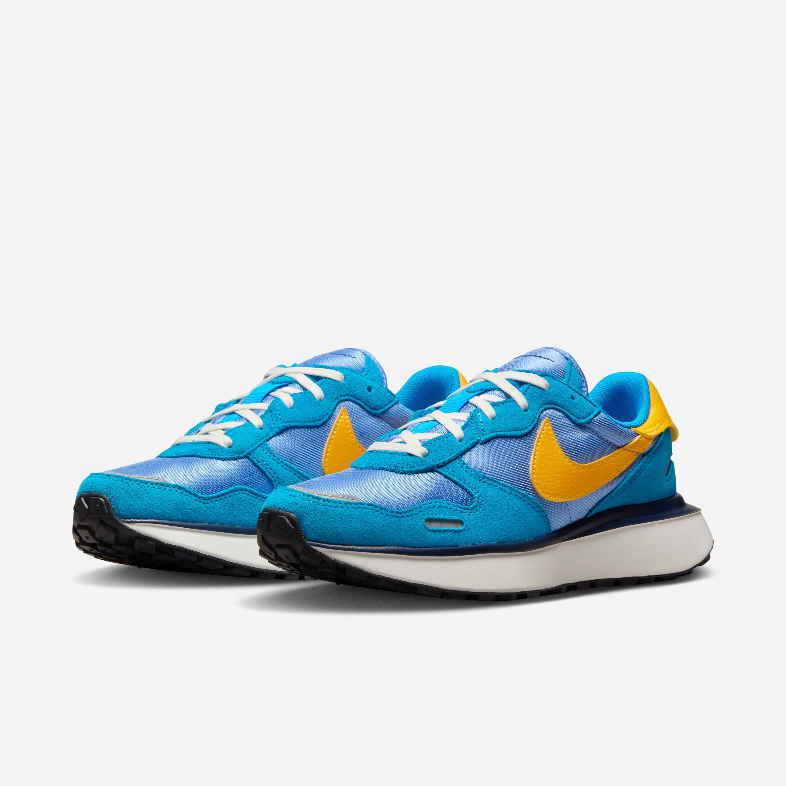 Nike Phoenix Waffle image number 4