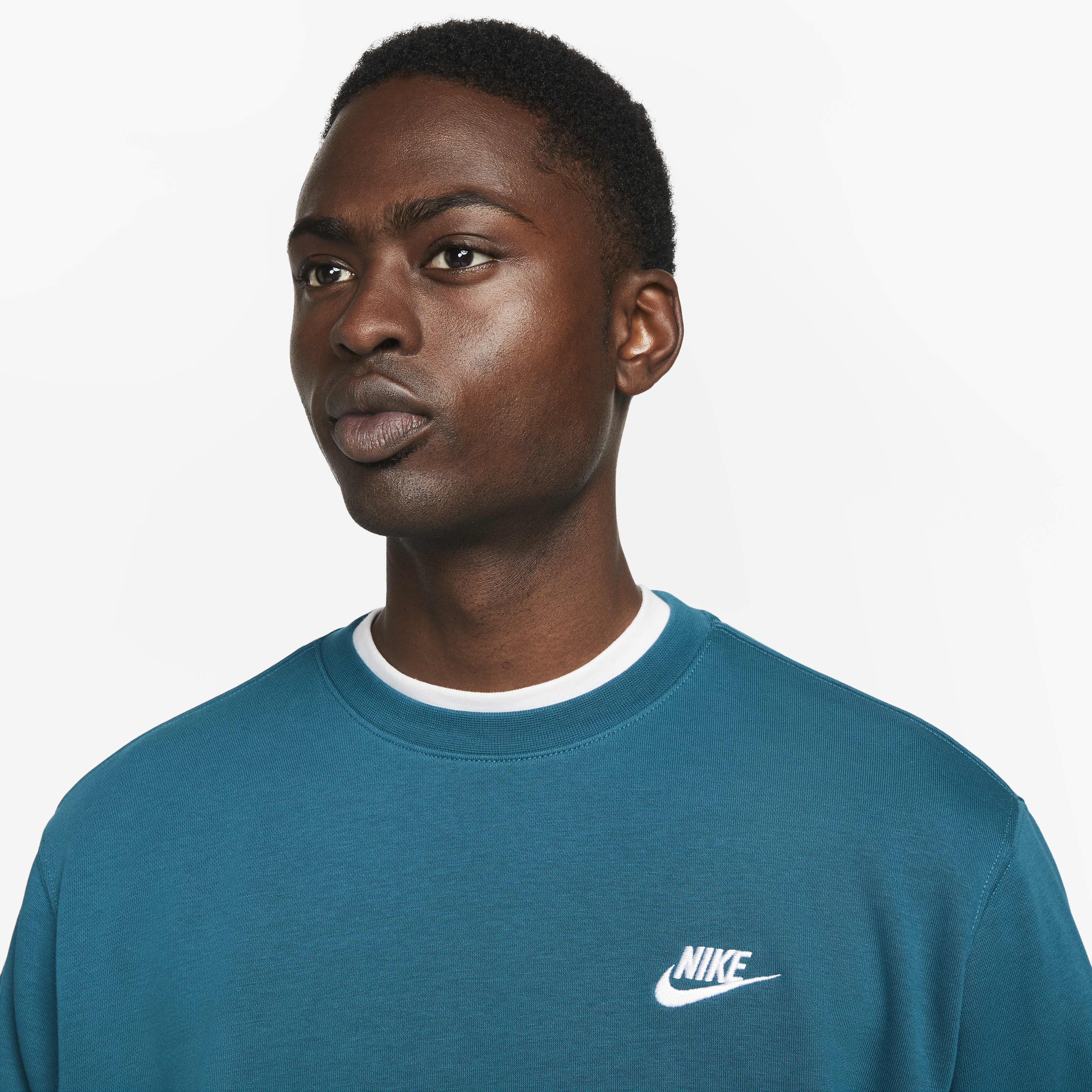 Nike Sportswear Club image number 2