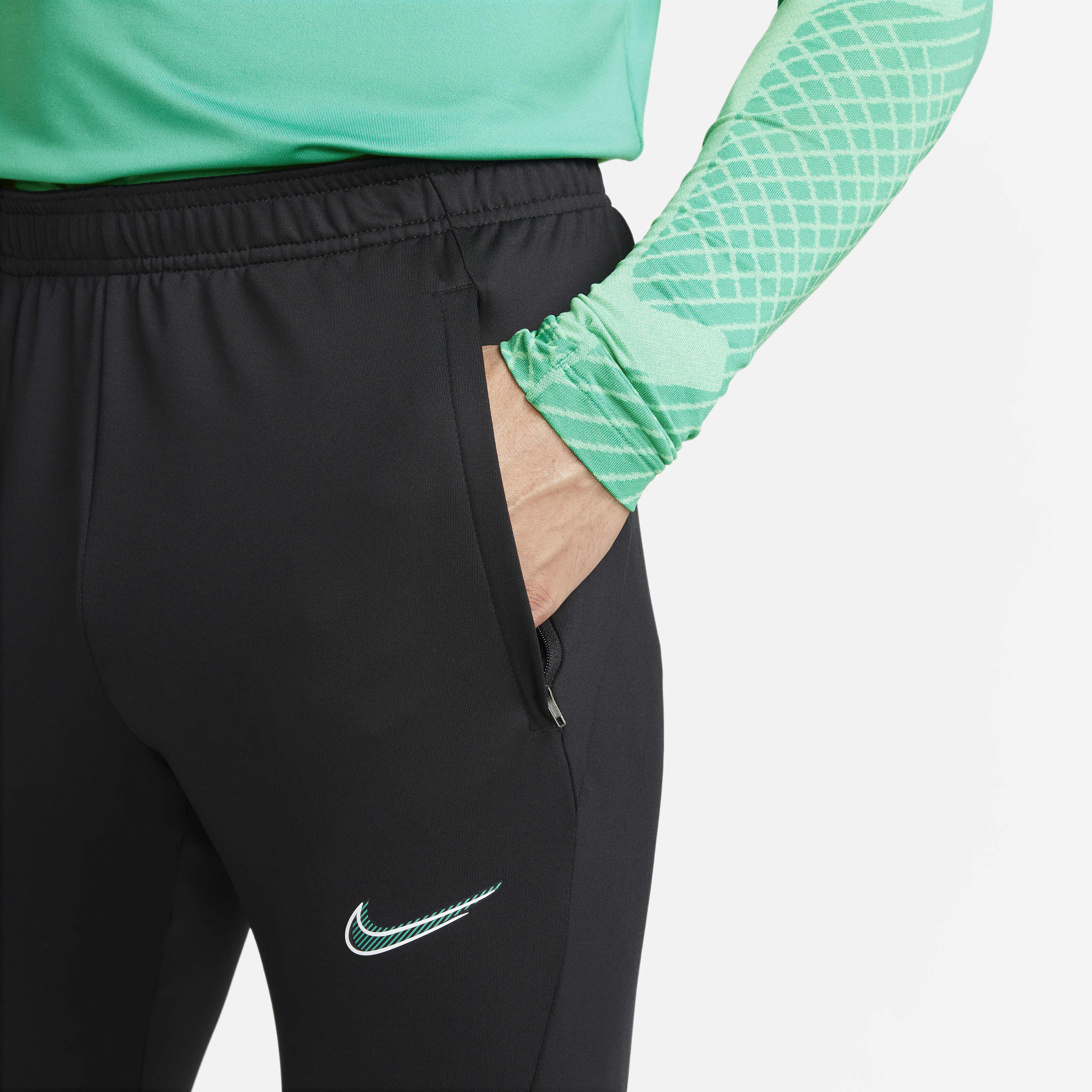 Nike Dri-FIT Strike image number 2