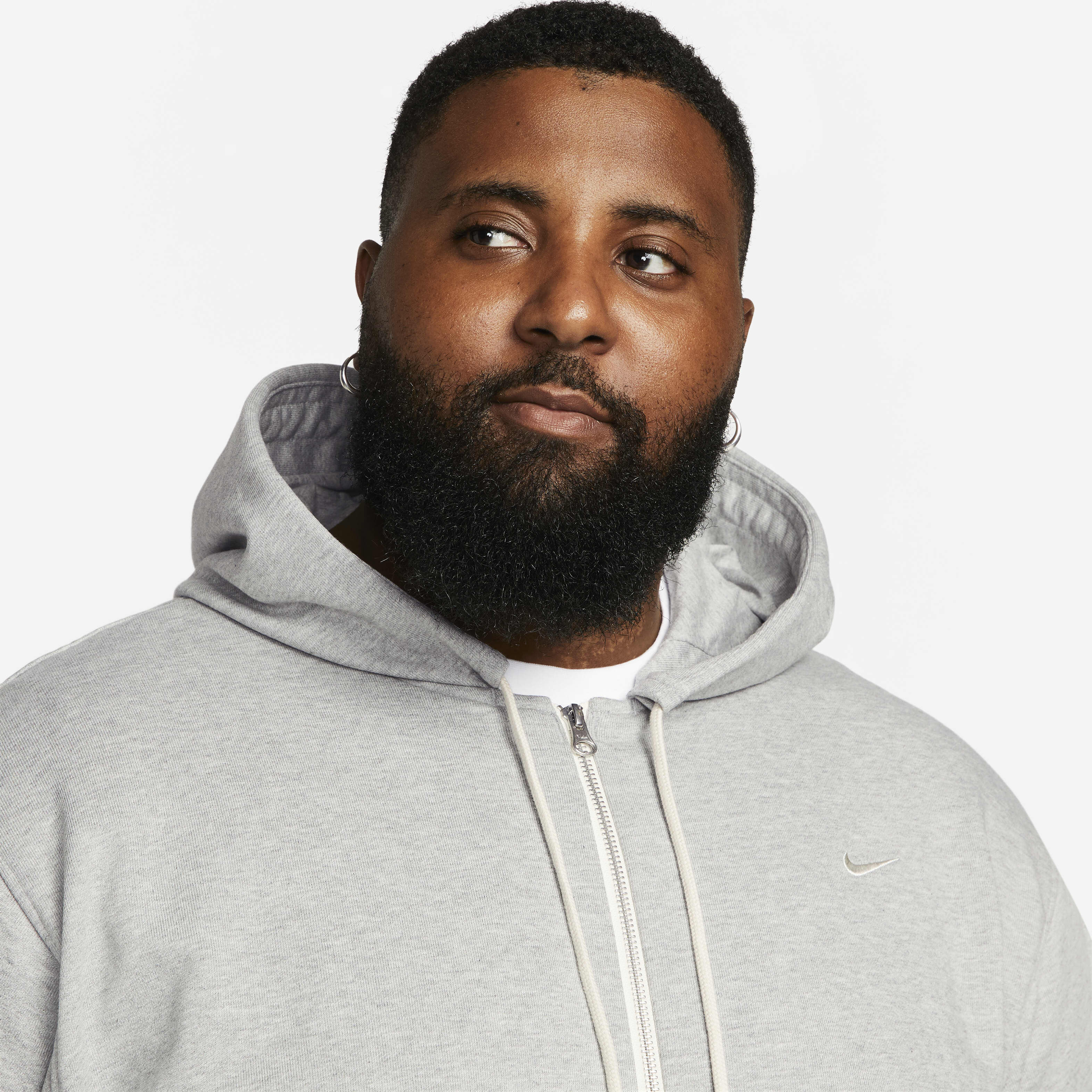 Nike Standard Issue image number 12