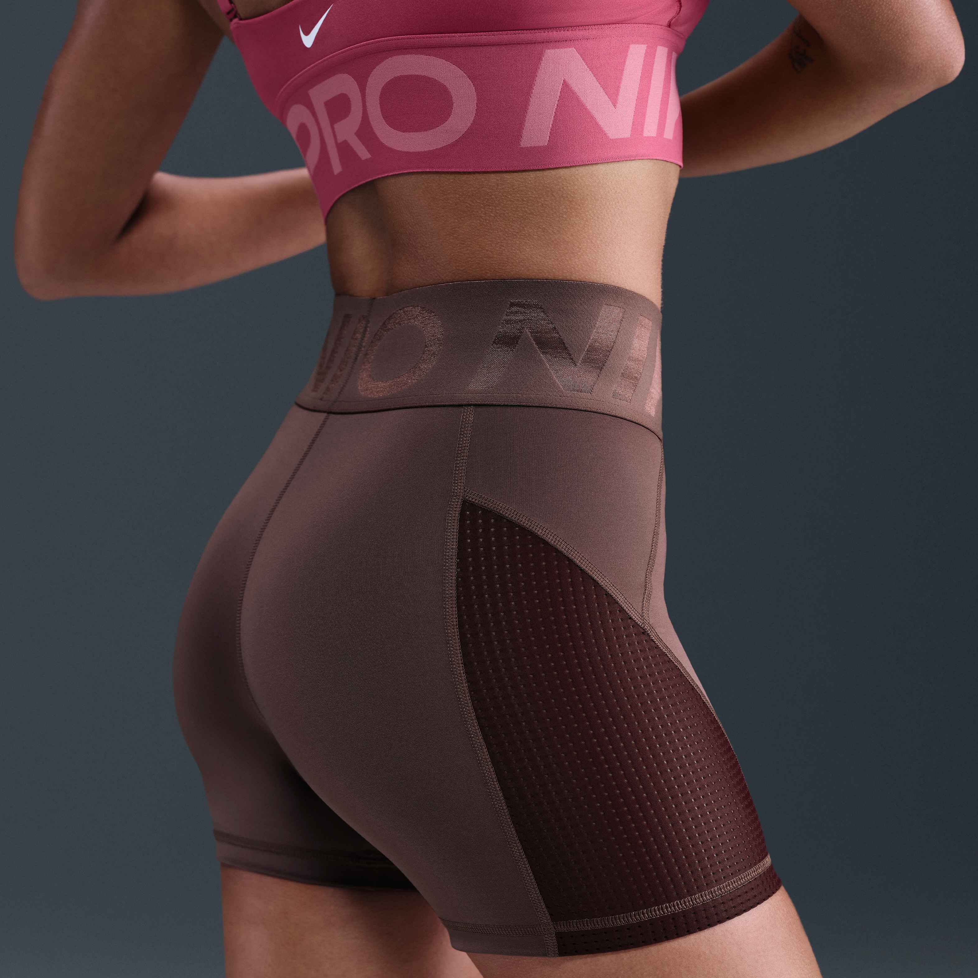 نايكي برو سكلبت image number 2